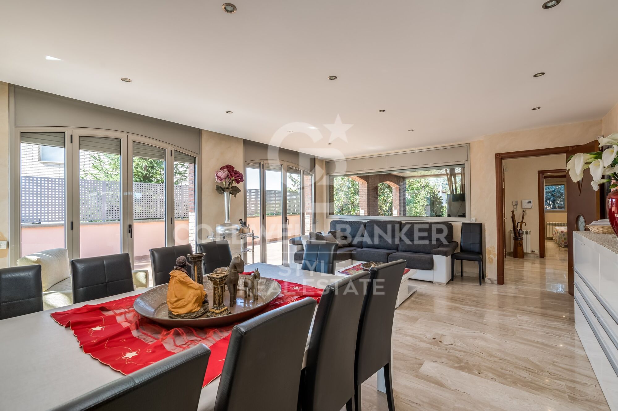 Exceptional with swimming pool