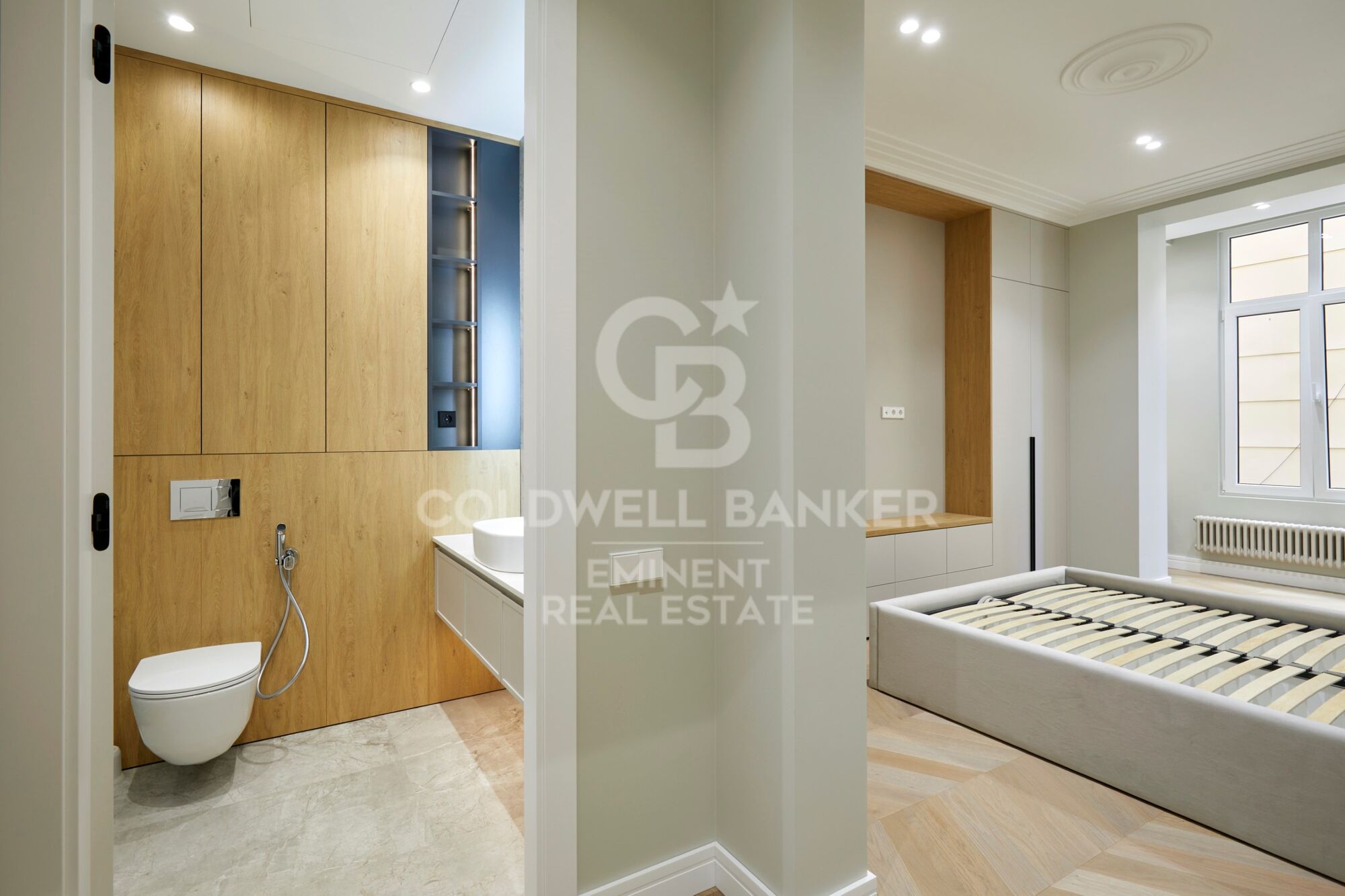 Piso de Diseño en Finca Regia del Eixample con Reforma Integral y Vistas al Passeig de Sant Joan