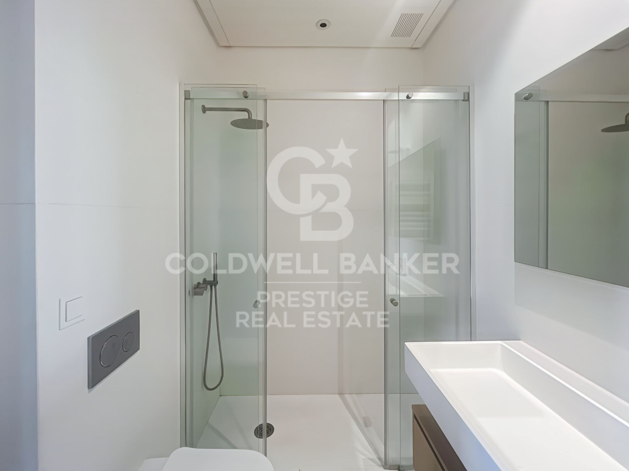 Flat for rent in the modernist building Casa Burés