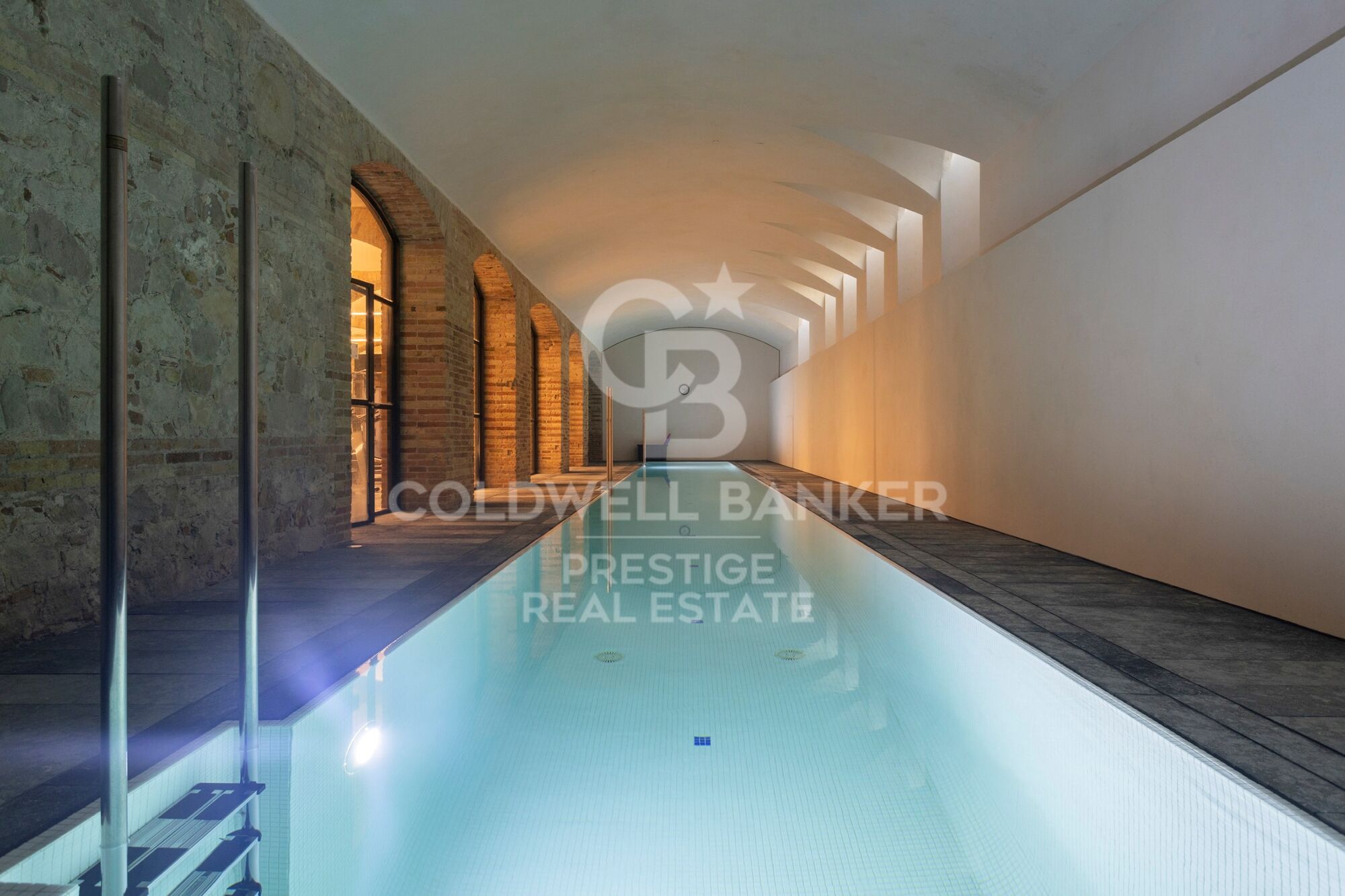 Flat for rent in the modernist building Casa Burés