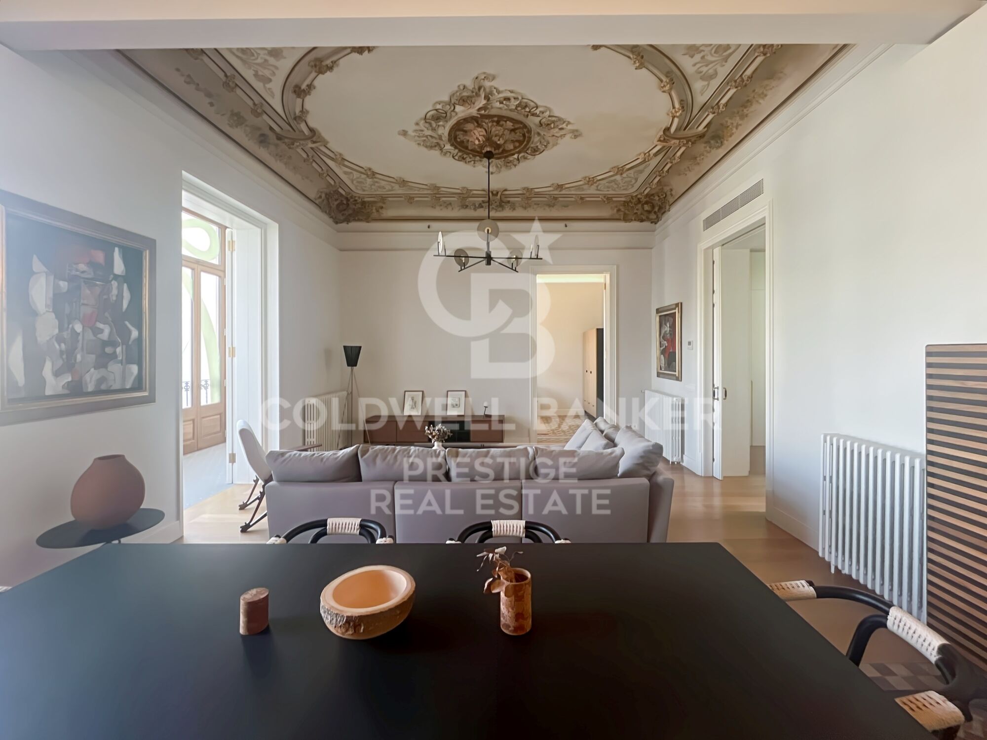 Flat for rent in the modernist building Casa Burés