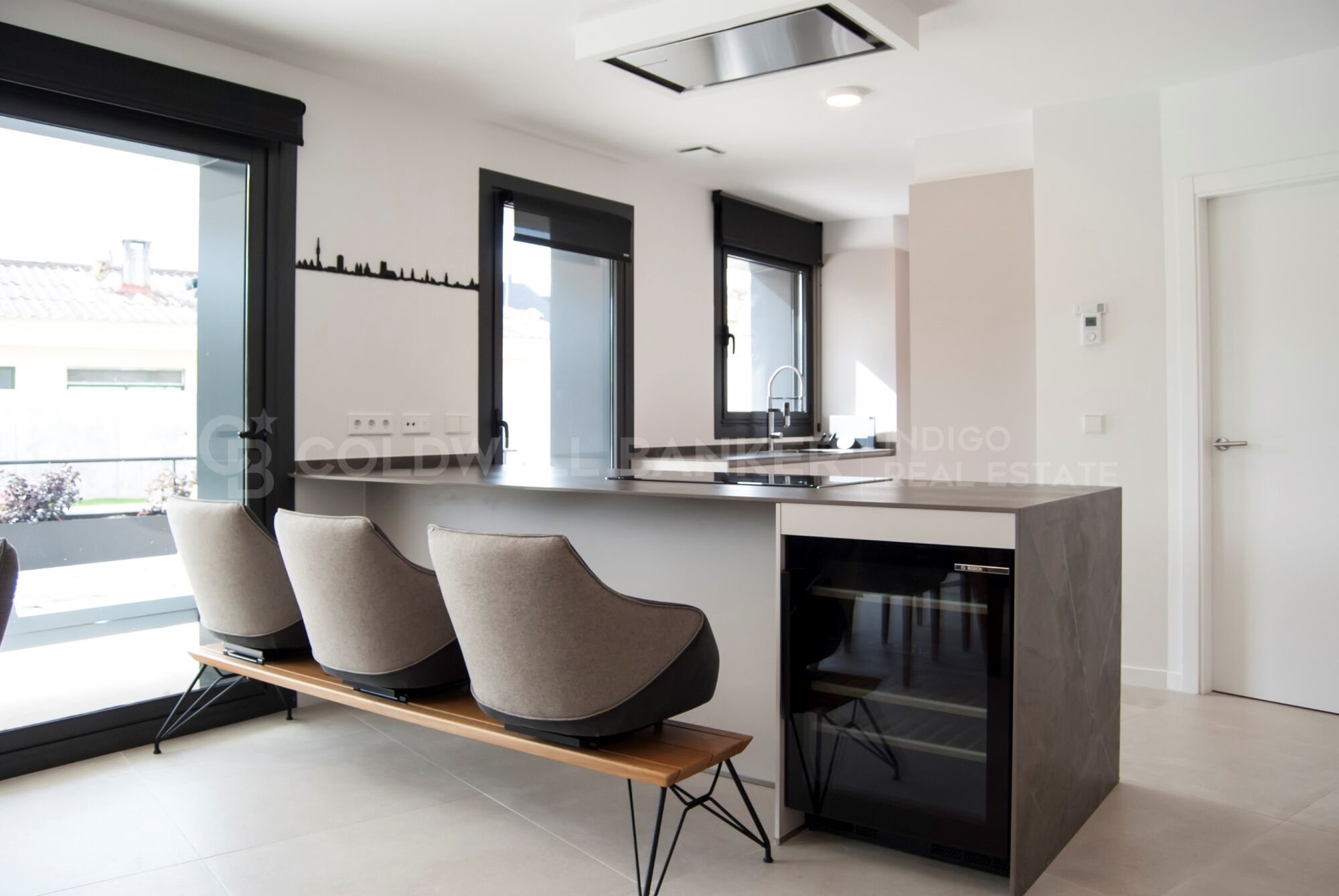 Beachfront Apartment in Canido