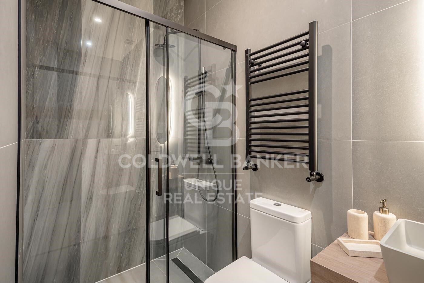 Appartement rénové exclusif à vendre à Sol, Madrid