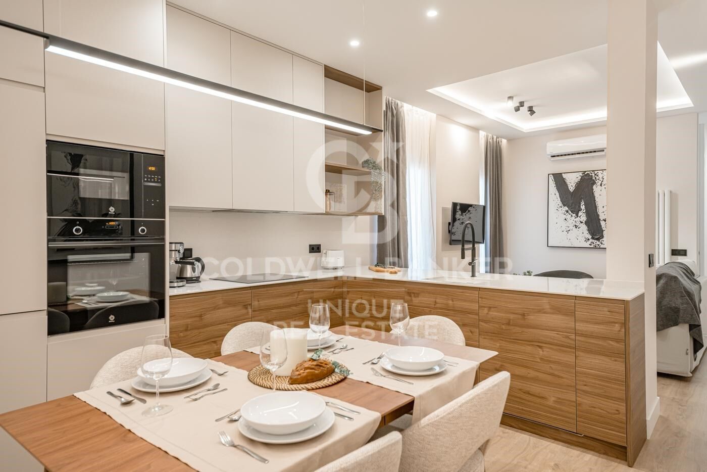 Exclusive refurbished flat for sale in Sol, Madrid