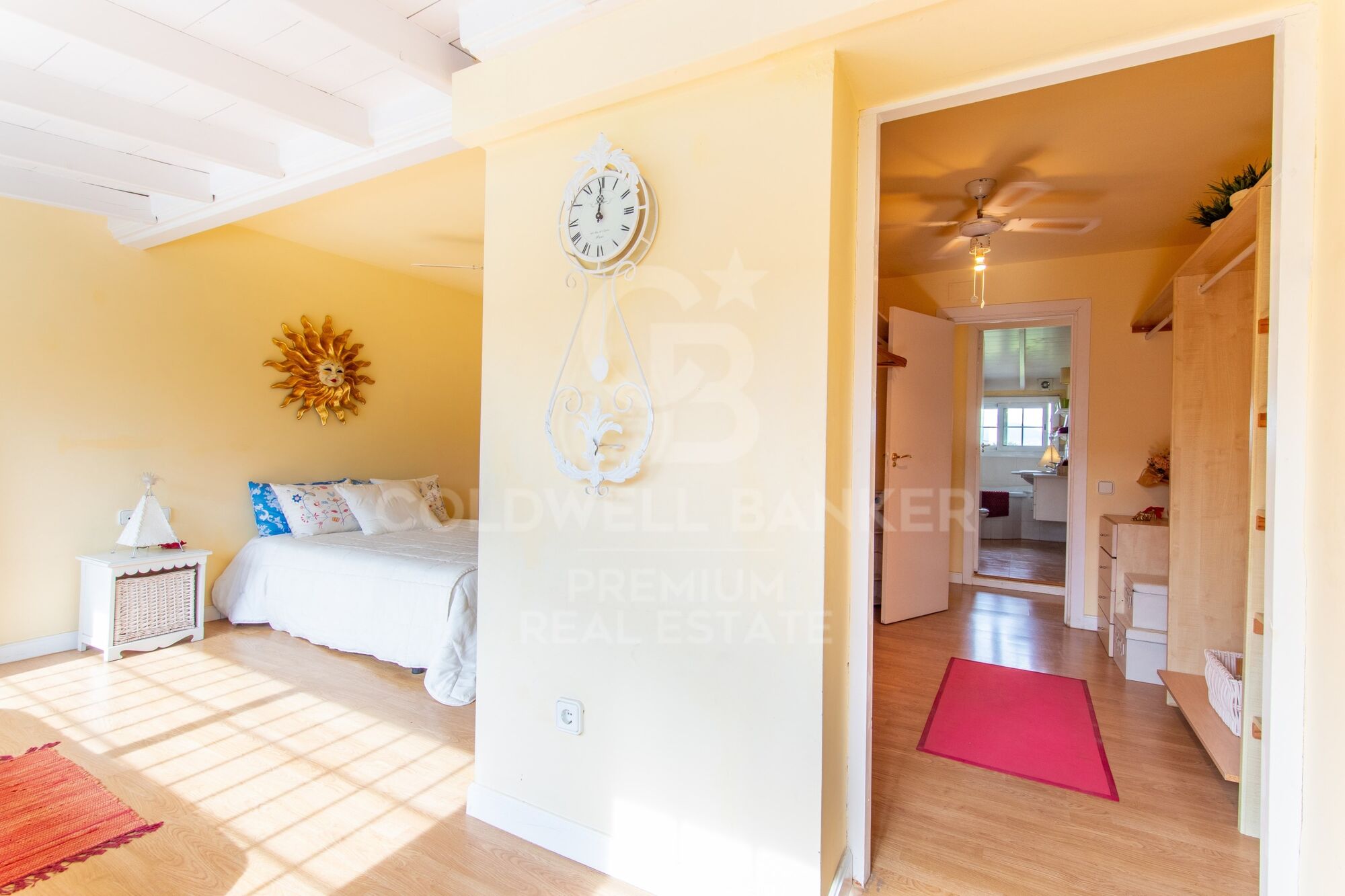 Spacious house with private garden in excellent location Valldoreix