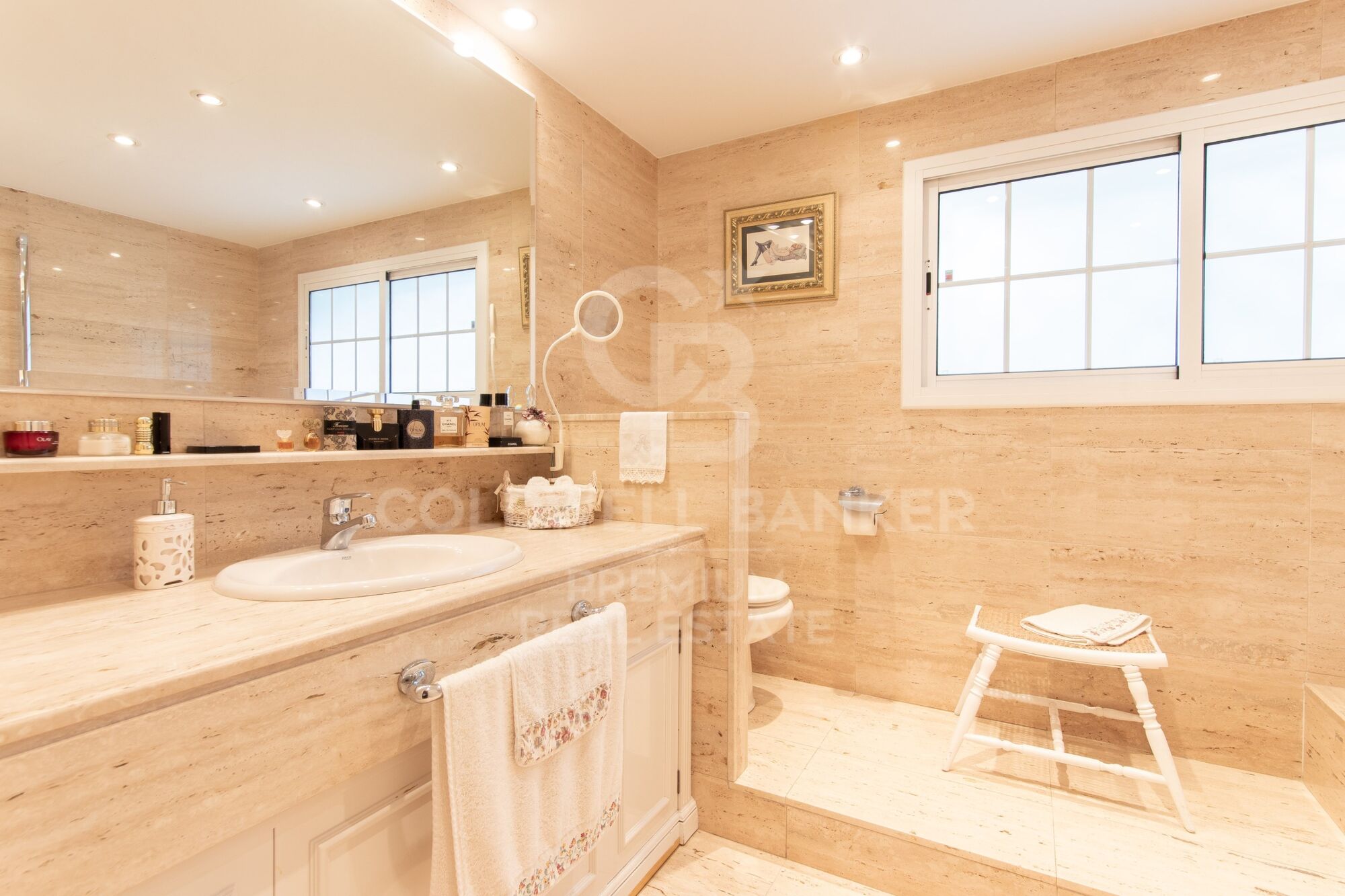 Maison spacieuse avec jardin privé dans un excellent emplacement Valldoreix