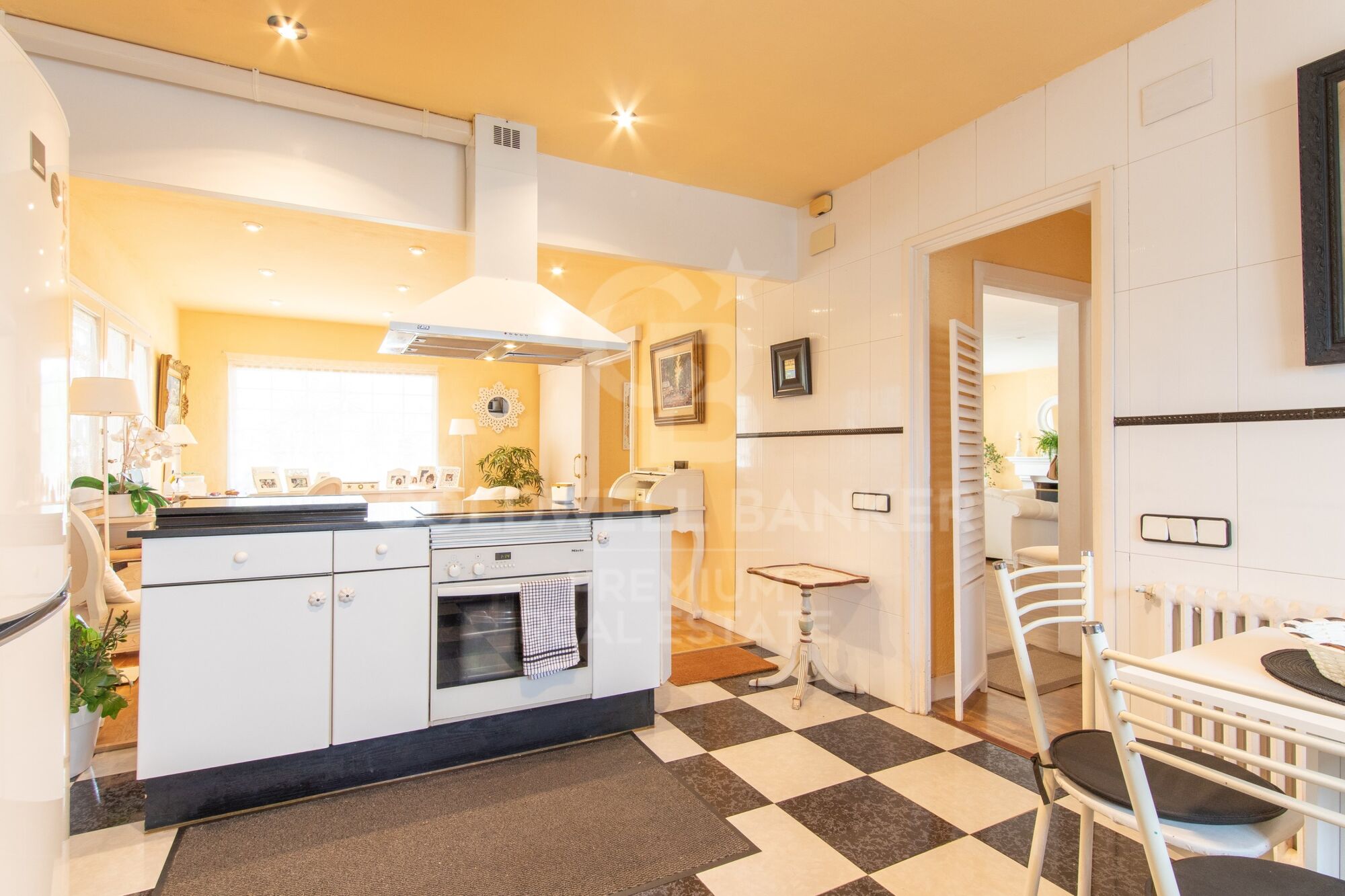 Maison spacieuse avec jardin privé dans un excellent emplacement Valldoreix