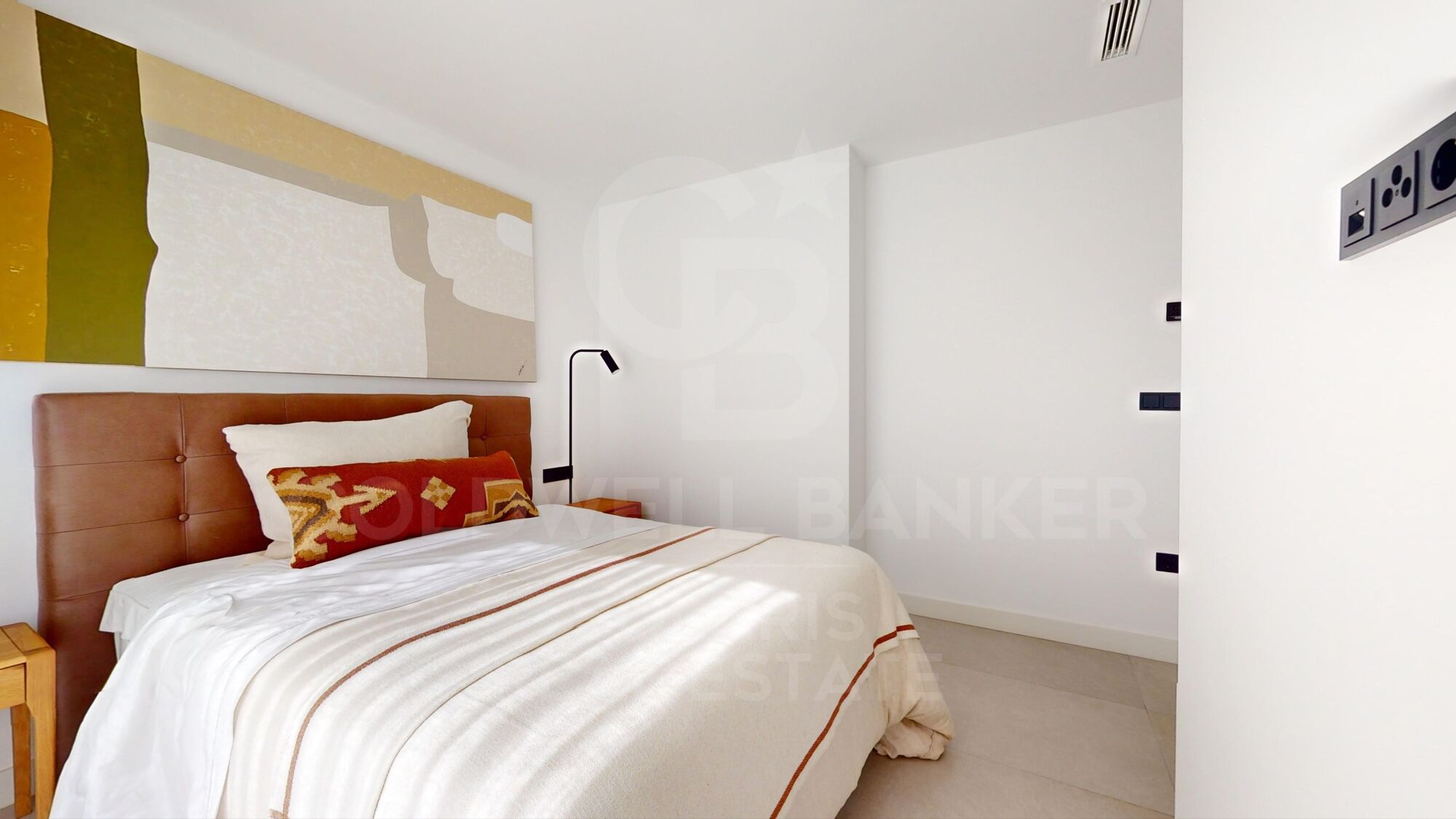 Villas de Ponoig, exclusive complex with sea and mountain views.