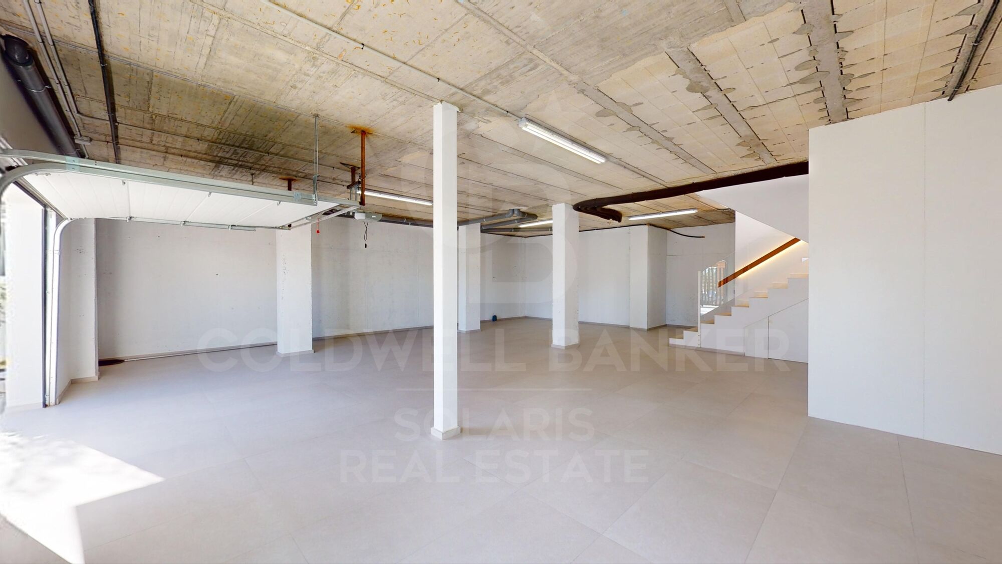 Villas de Ponoig, exclusive complex with sea and mountain views.