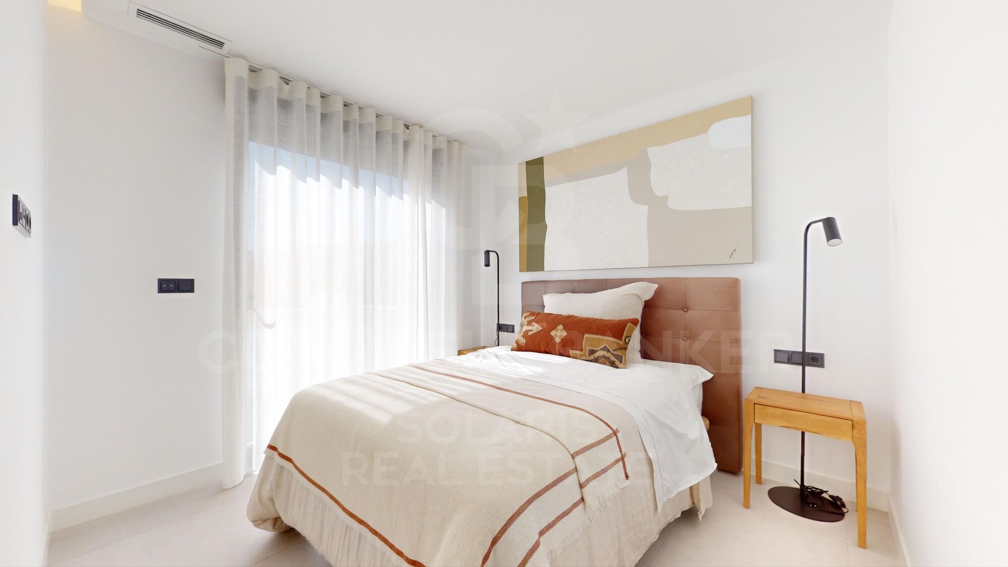 Villas de Ponoig, exclusive complex with sea and mountain views.