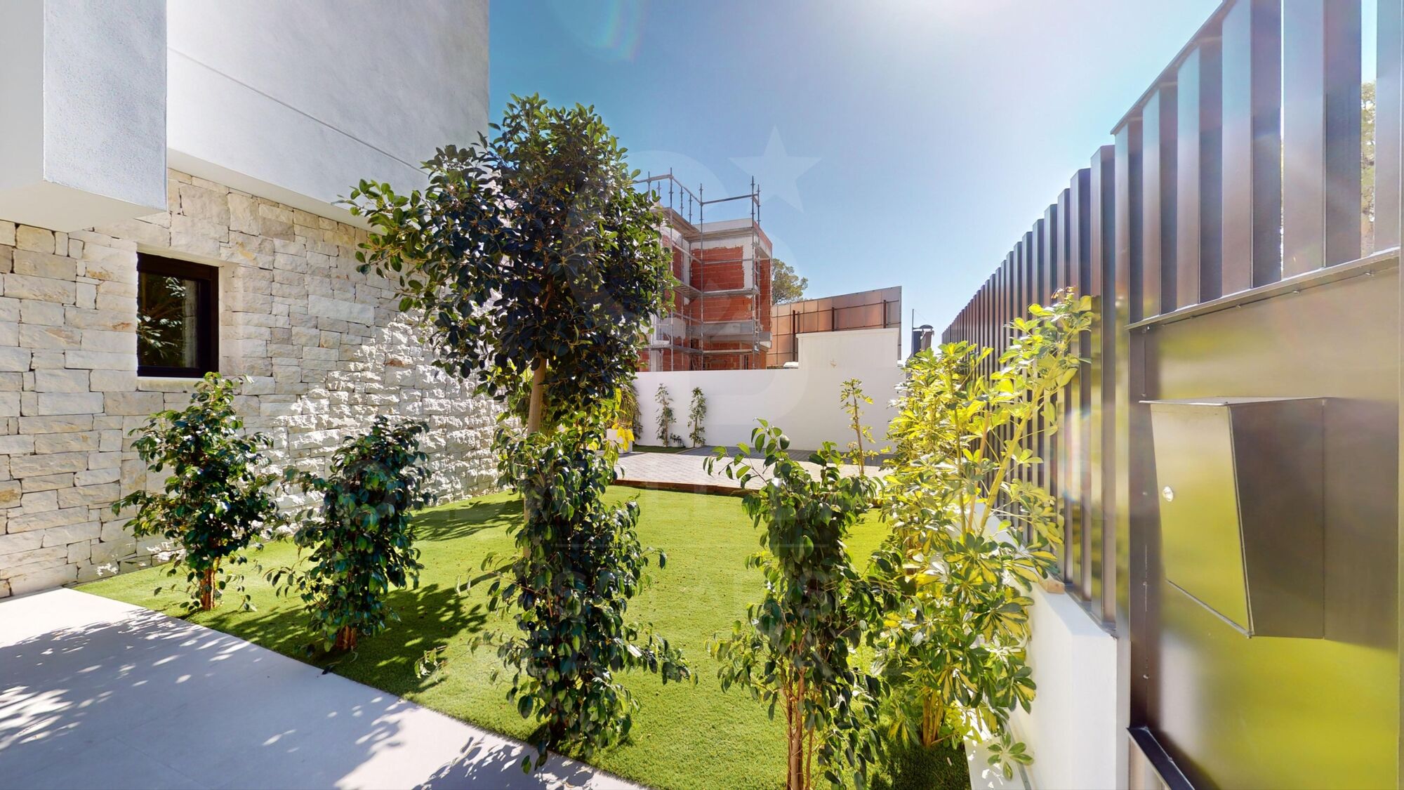 Villas de Ponoig, complexe exclusif avec vue sur la mer et la montagne.