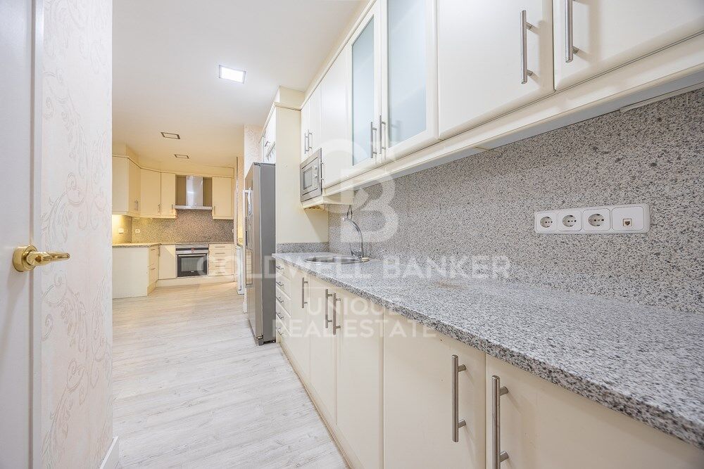 Exclusivo piso luminoso en el corazón del barrio de Castellana, Madrid