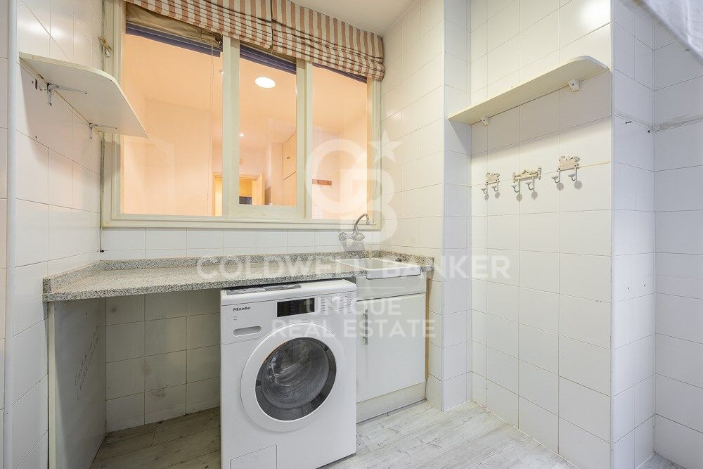 Exclusivo piso luminoso en el corazón del barrio de Castellana, Madrid