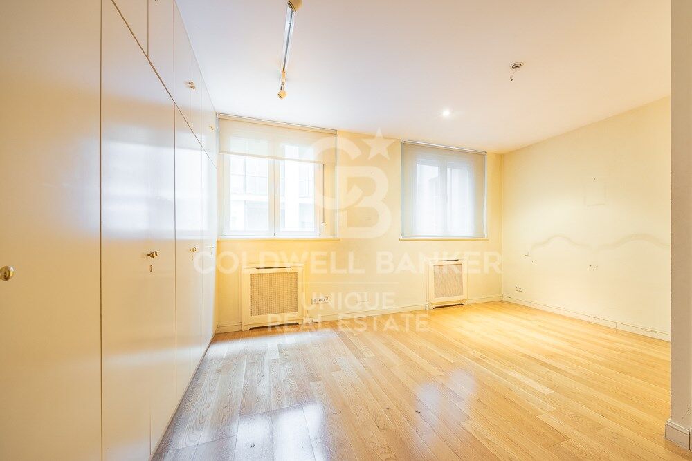 Exclusivo piso luminoso en el corazón del barrio de Castellana, Madrid