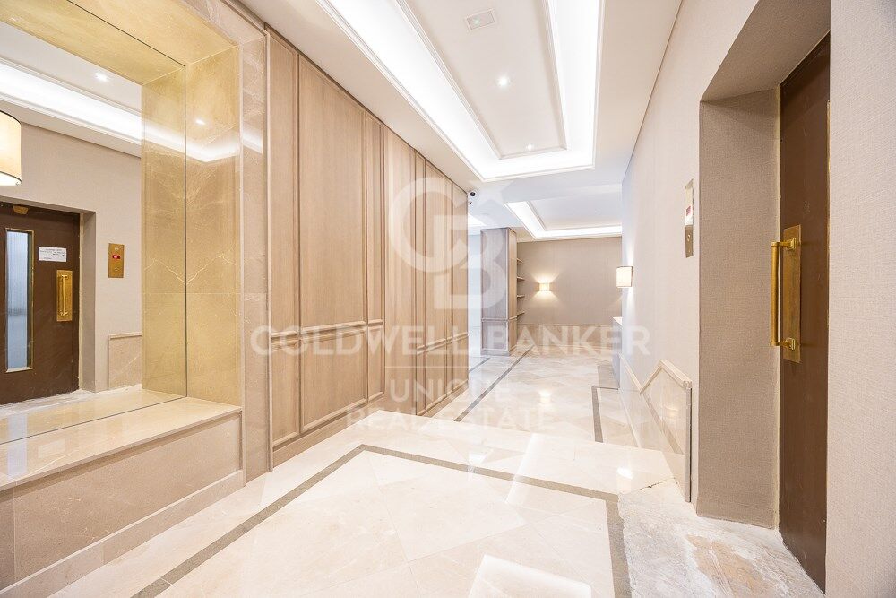 Exclusivo piso luminoso en el corazón del barrio de Castellana, Madrid