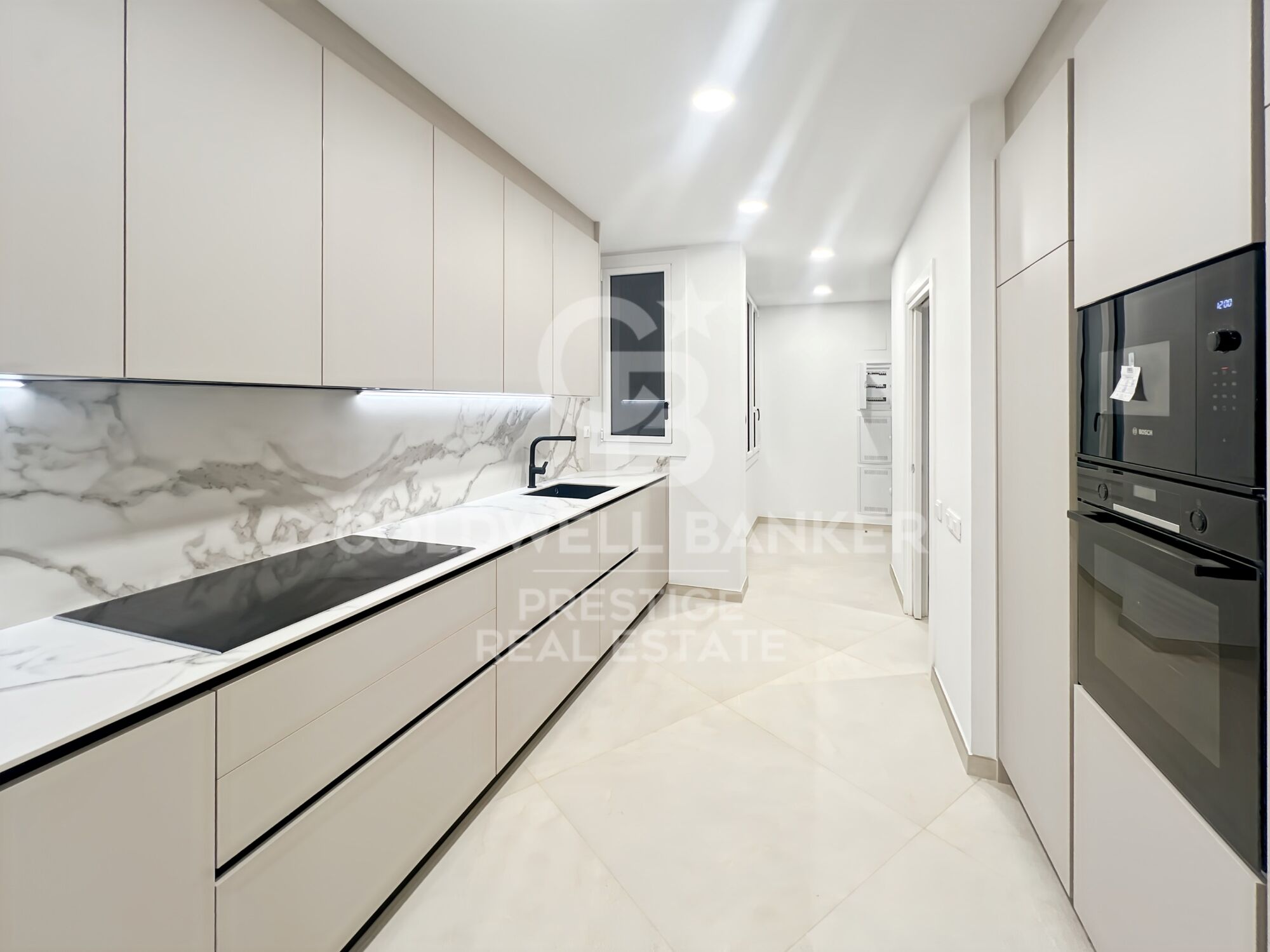 Superbe Appartement de Luxe de 3 Chambres au Cur de Francesc Macià