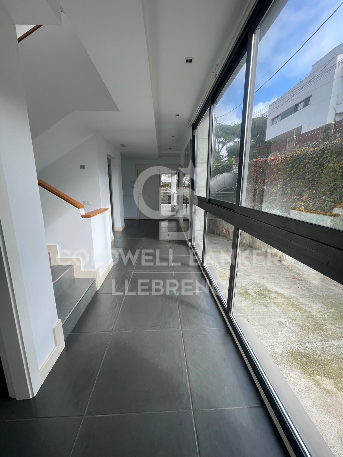 Wonderful Designer House with Garden and Pool for Rent in Vallvidrera