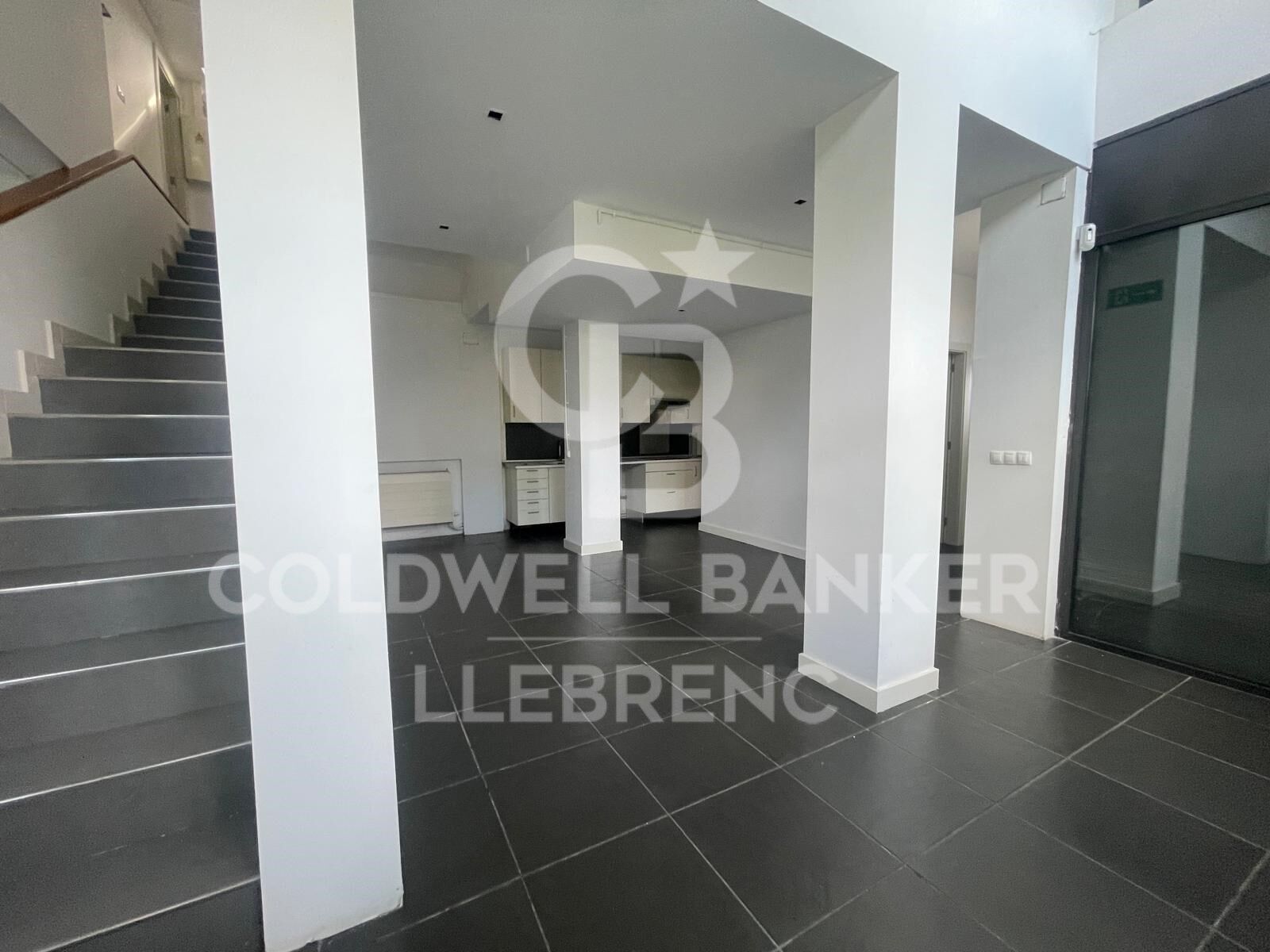 Wonderful Designer House with Garden and Pool for Rent in Vallvidrera