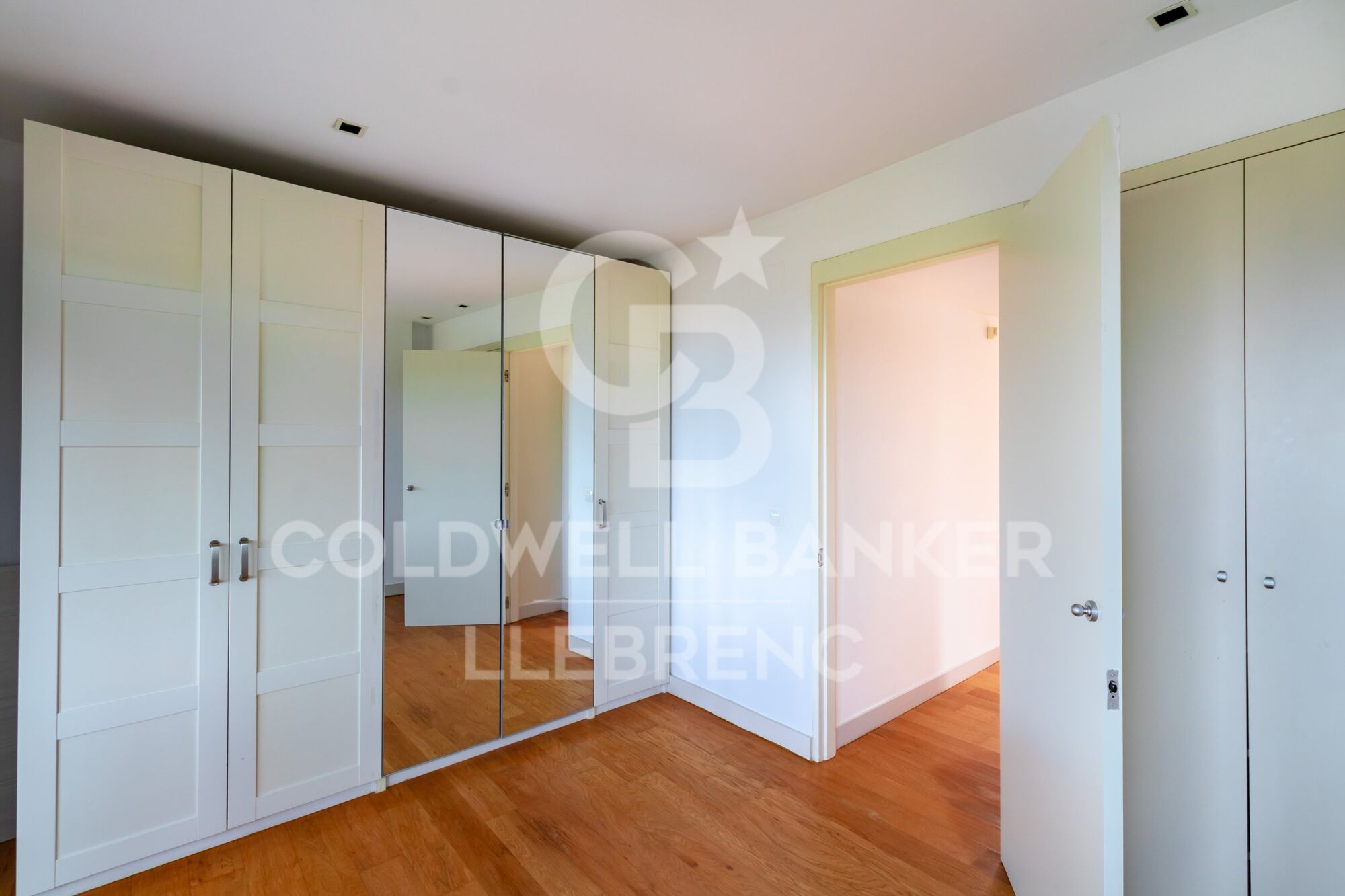 Wonderful Designer House with Garden and Pool for Rent in Vallvidrera