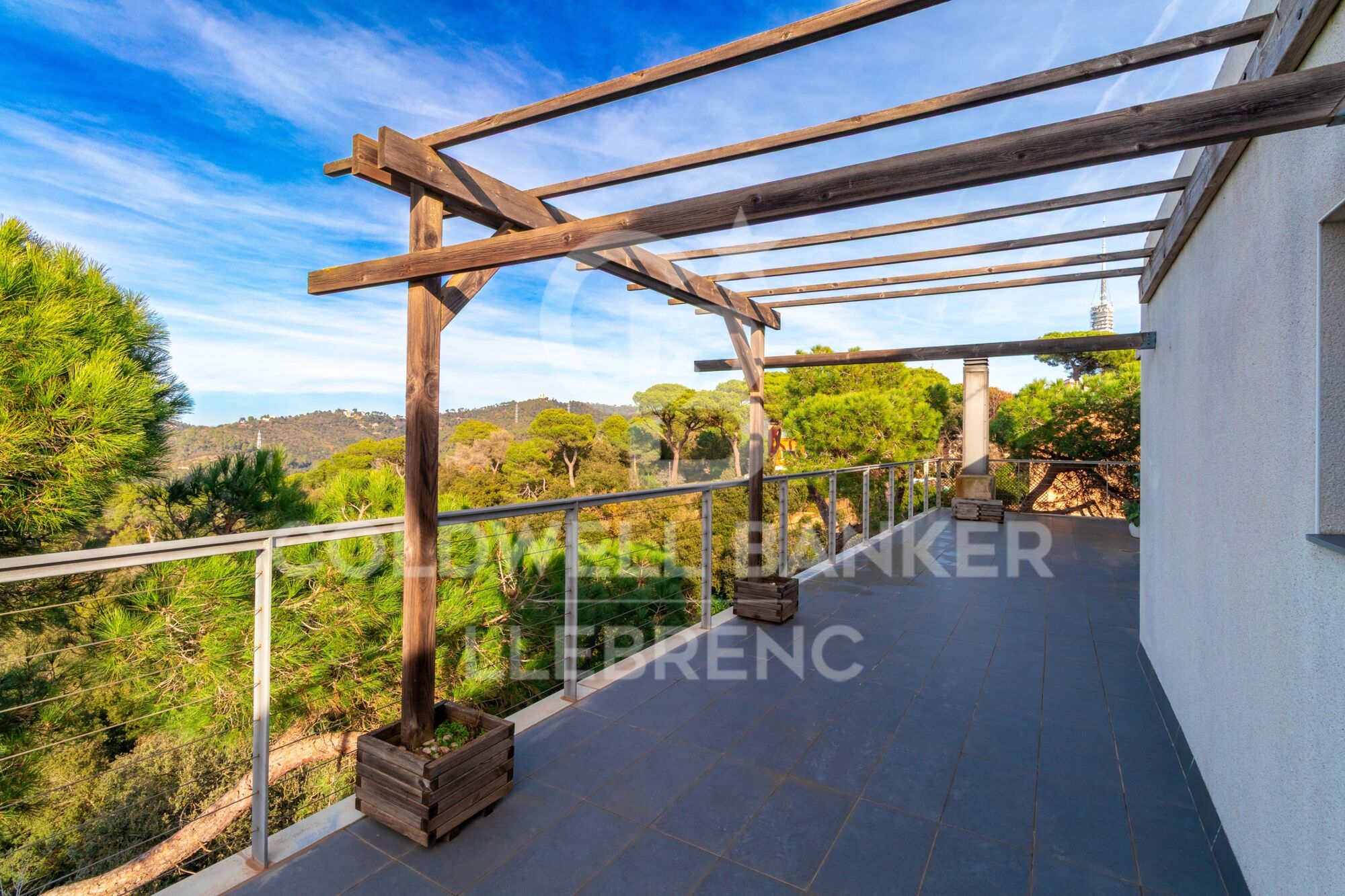 Wonderful Designer House with Garden and Pool for Rent in Vallvidrera