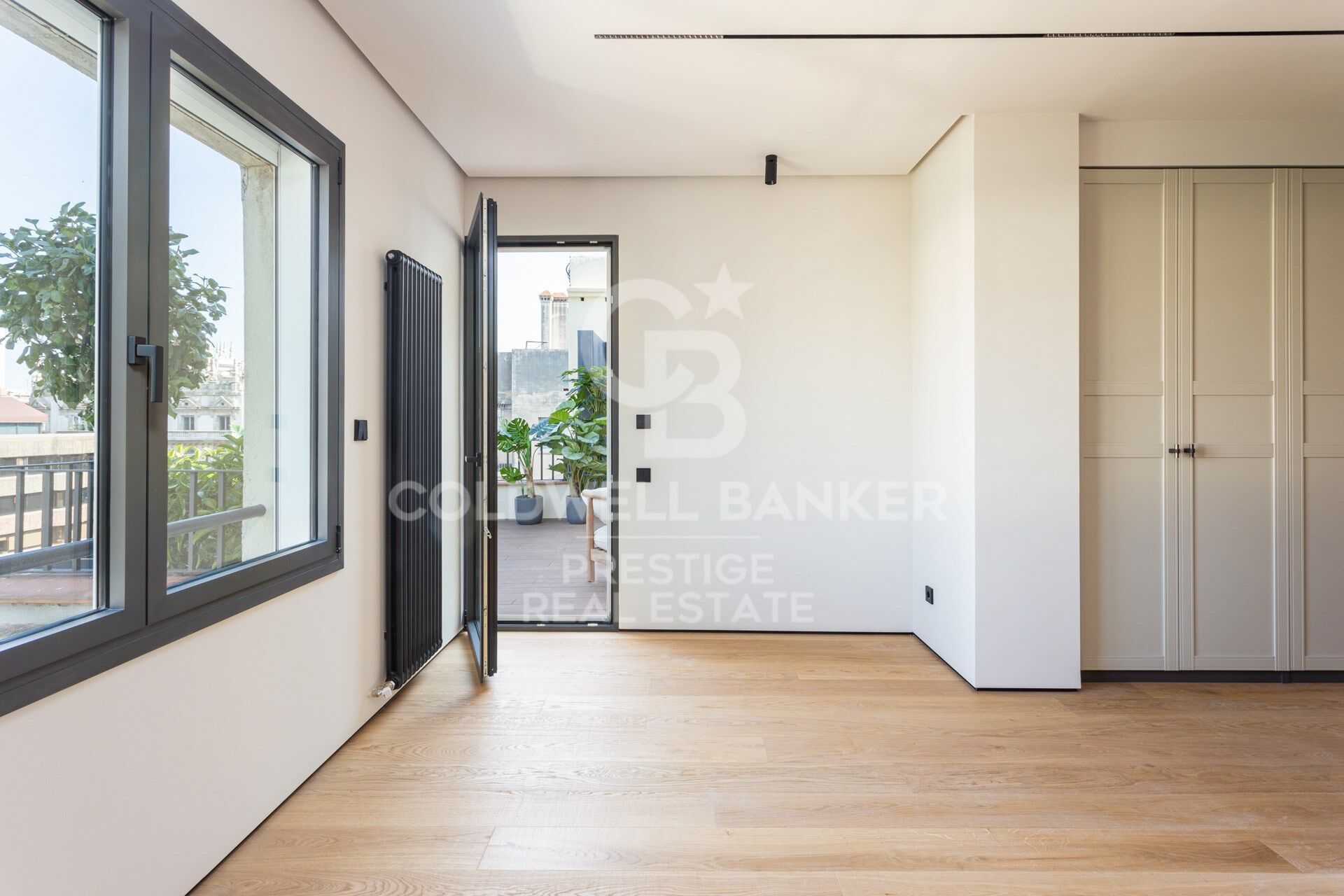Exclusivo ático en venta con terraza con vistas espectaculares