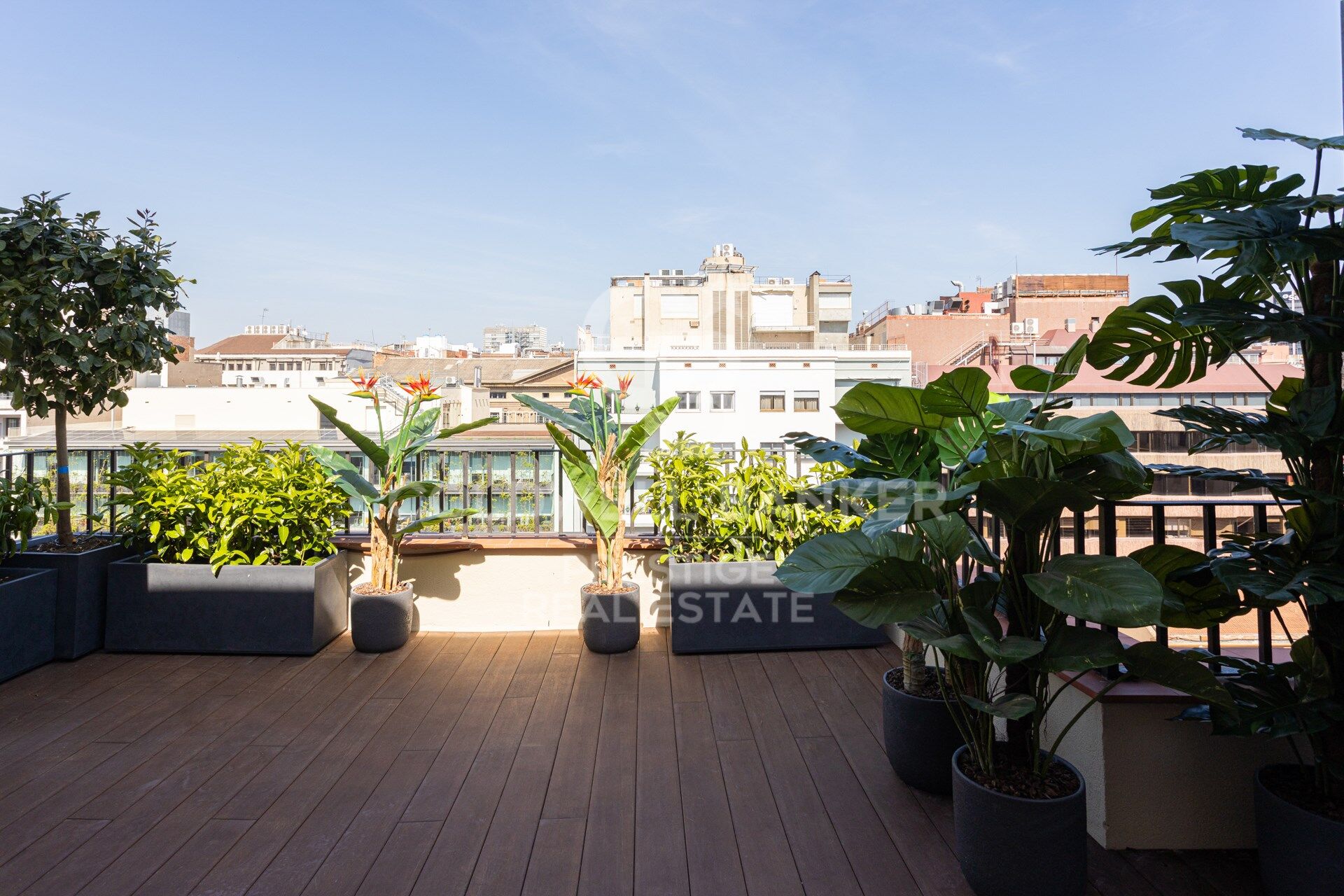 Exklusives Penthouse zum Verkauf mit großer Terrasse und atemberaubendem Panoramablick