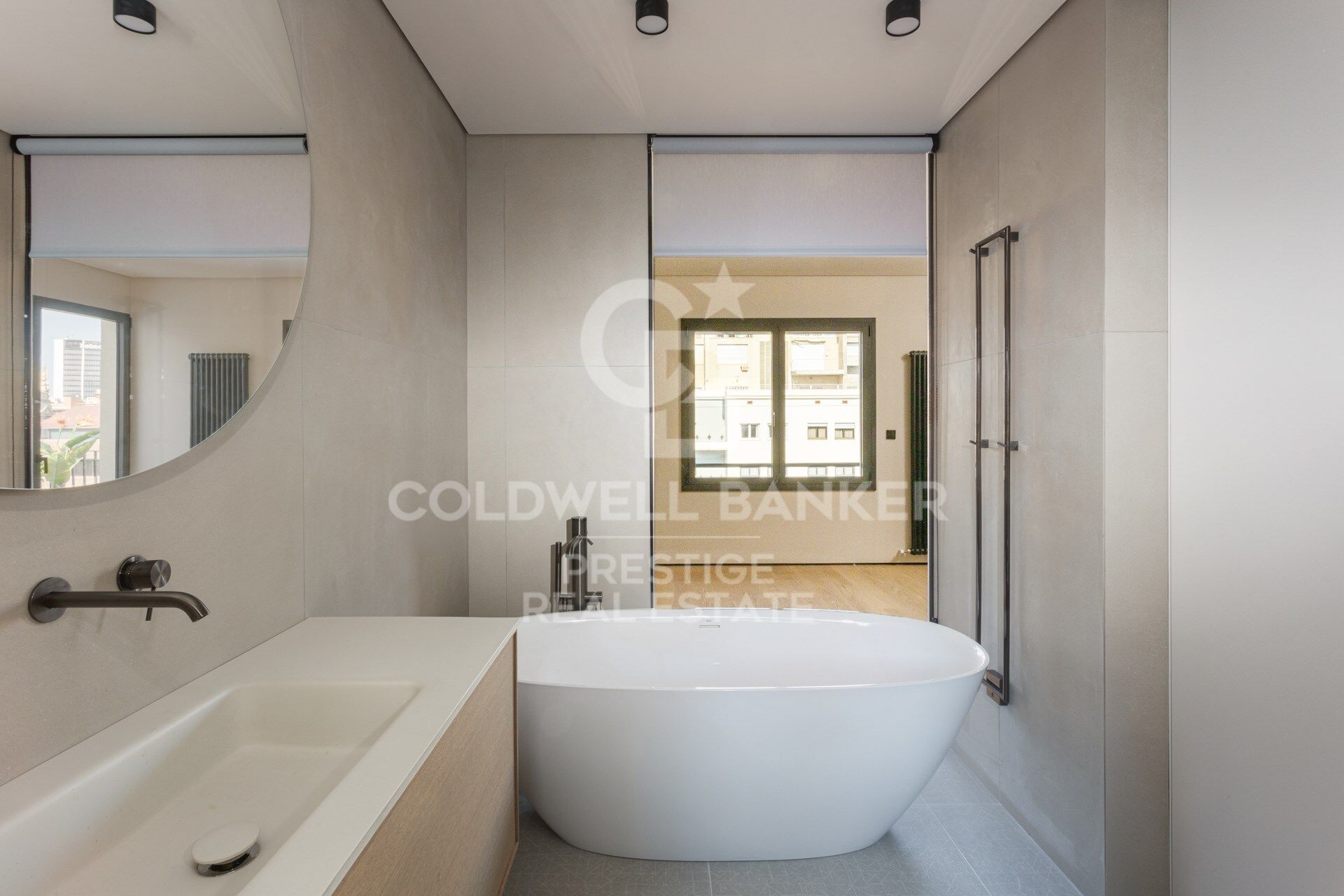 Exklusives Penthouse zum Verkauf mit großer Terrasse und atemberaubendem Panoramablick