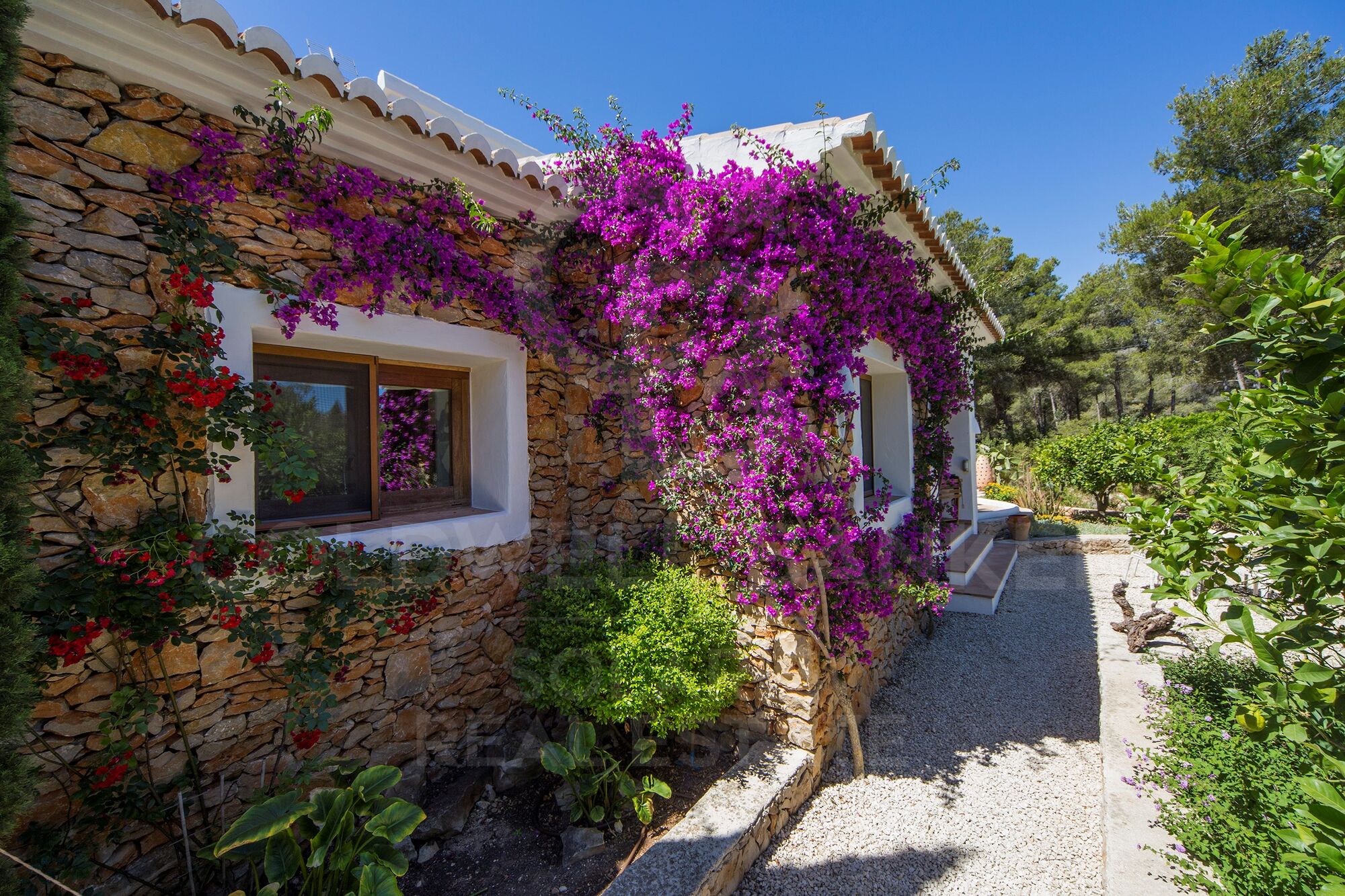 Balearic style villa of excellent qualities in the area of La Plana, Jávea