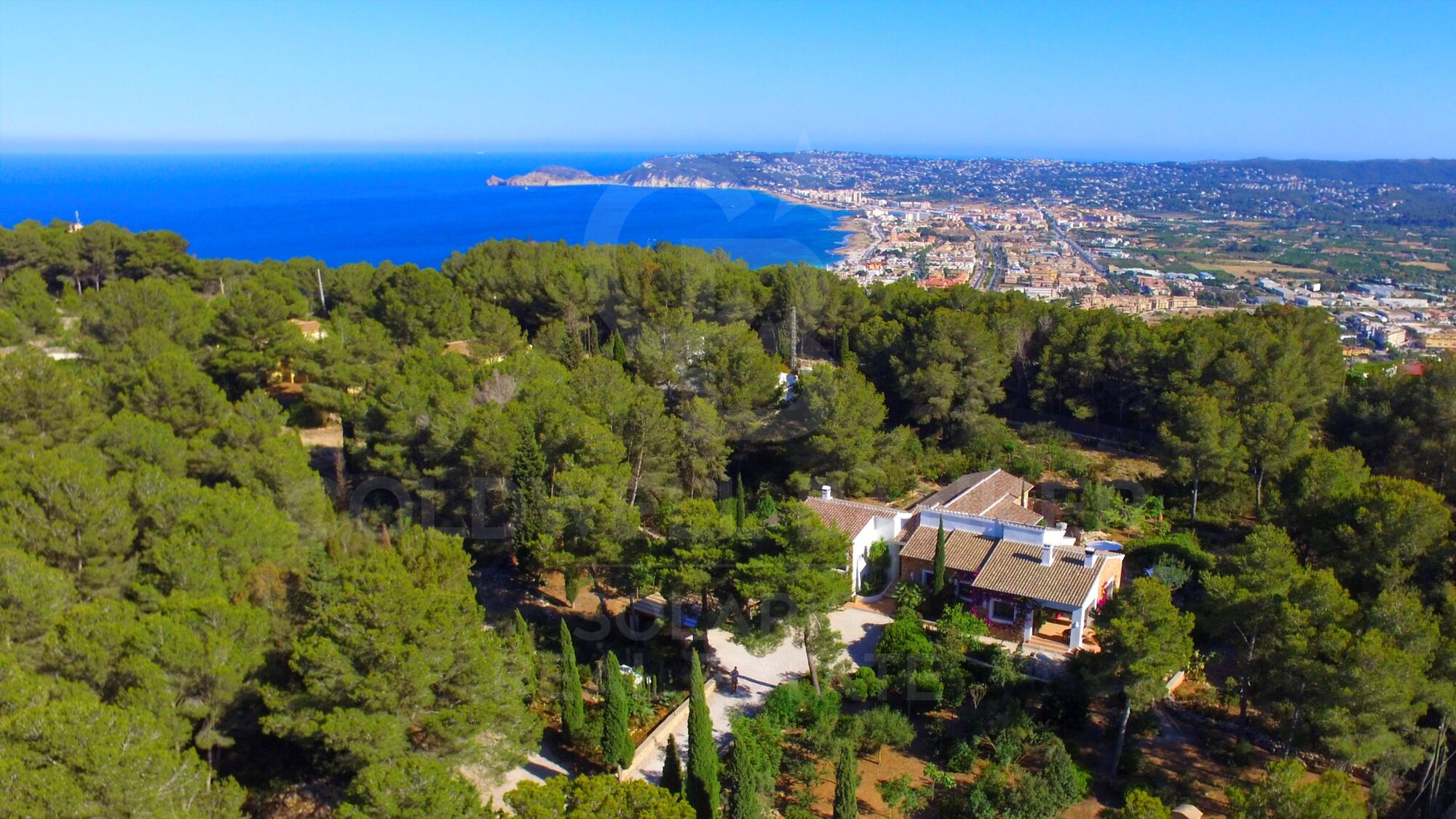 Balearic style villa of excellent qualities in the area of La Plana, Jávea