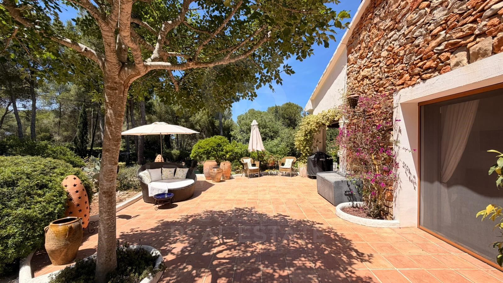 Balearic style villa of excellent qualities in the area of La Plana, Jávea