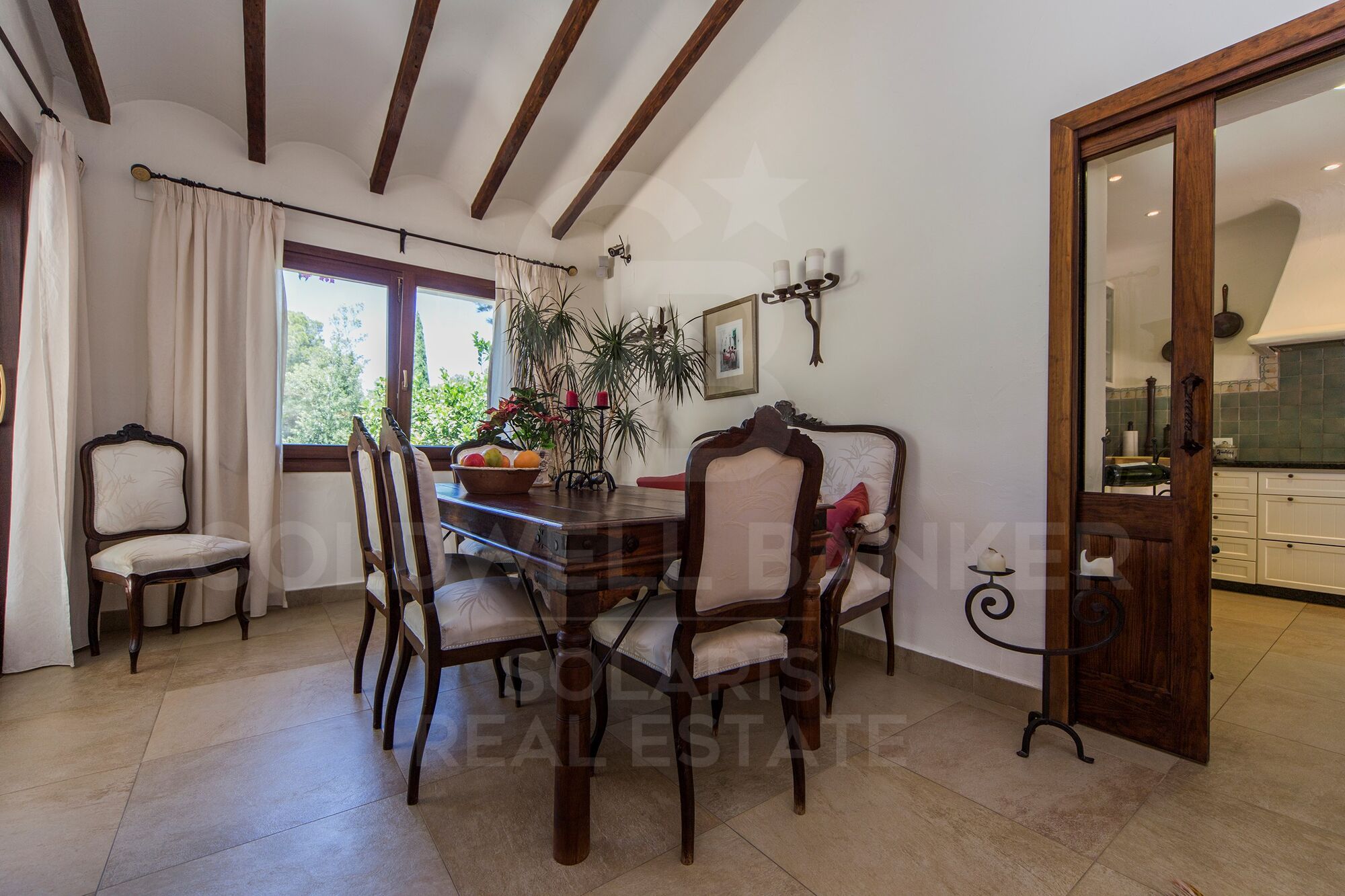 Balearic style villa of excellent qualities in the area of La Plana, Jávea