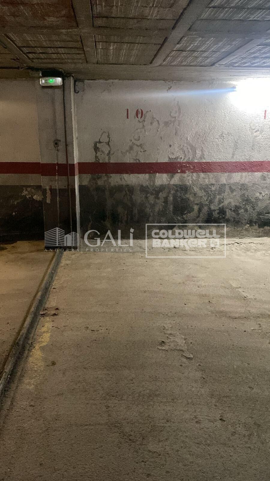 Parking Location Encamp