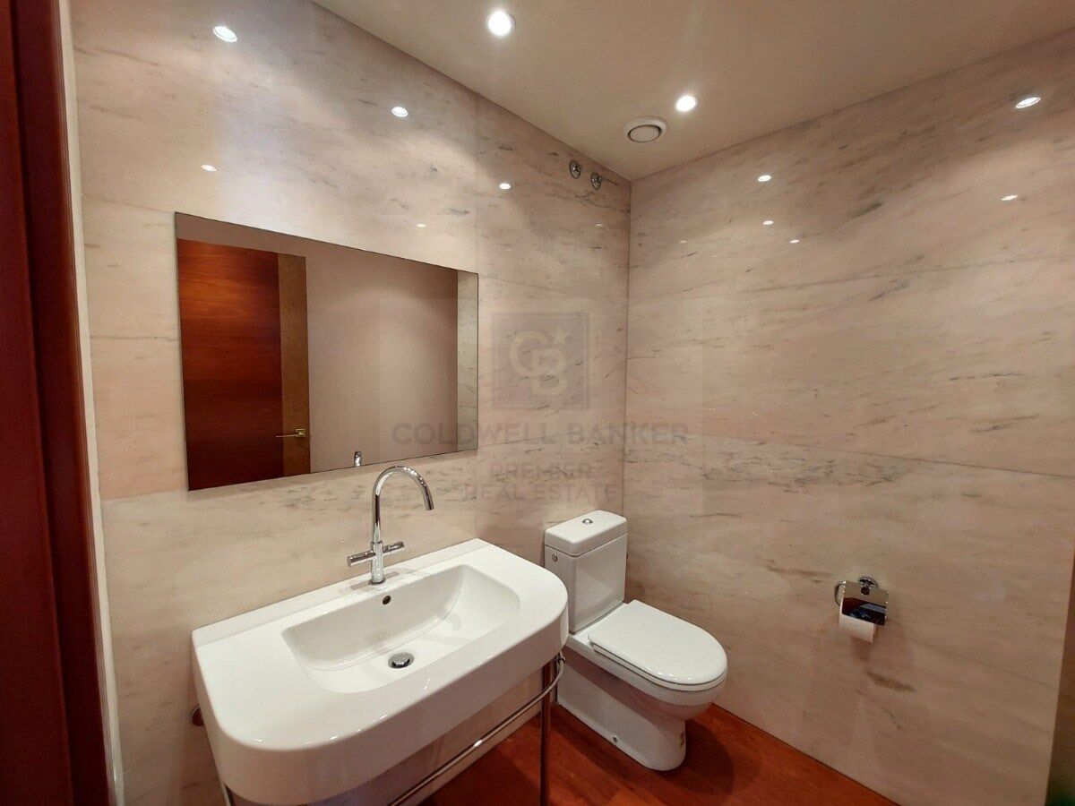 Renoviertes duplex in der römischen stadtmauer von Tarragona