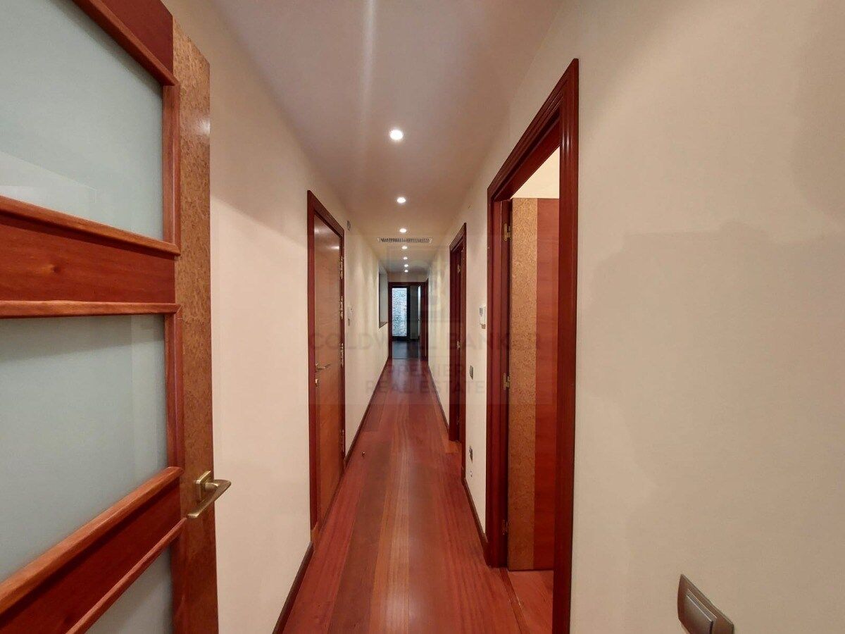 Duplex rénové dans la Muraille Romaine de Tarragone