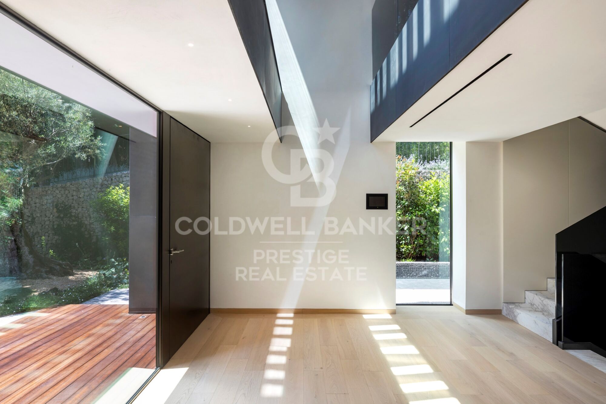 Luxury home in Barcelona Pearson Avenue