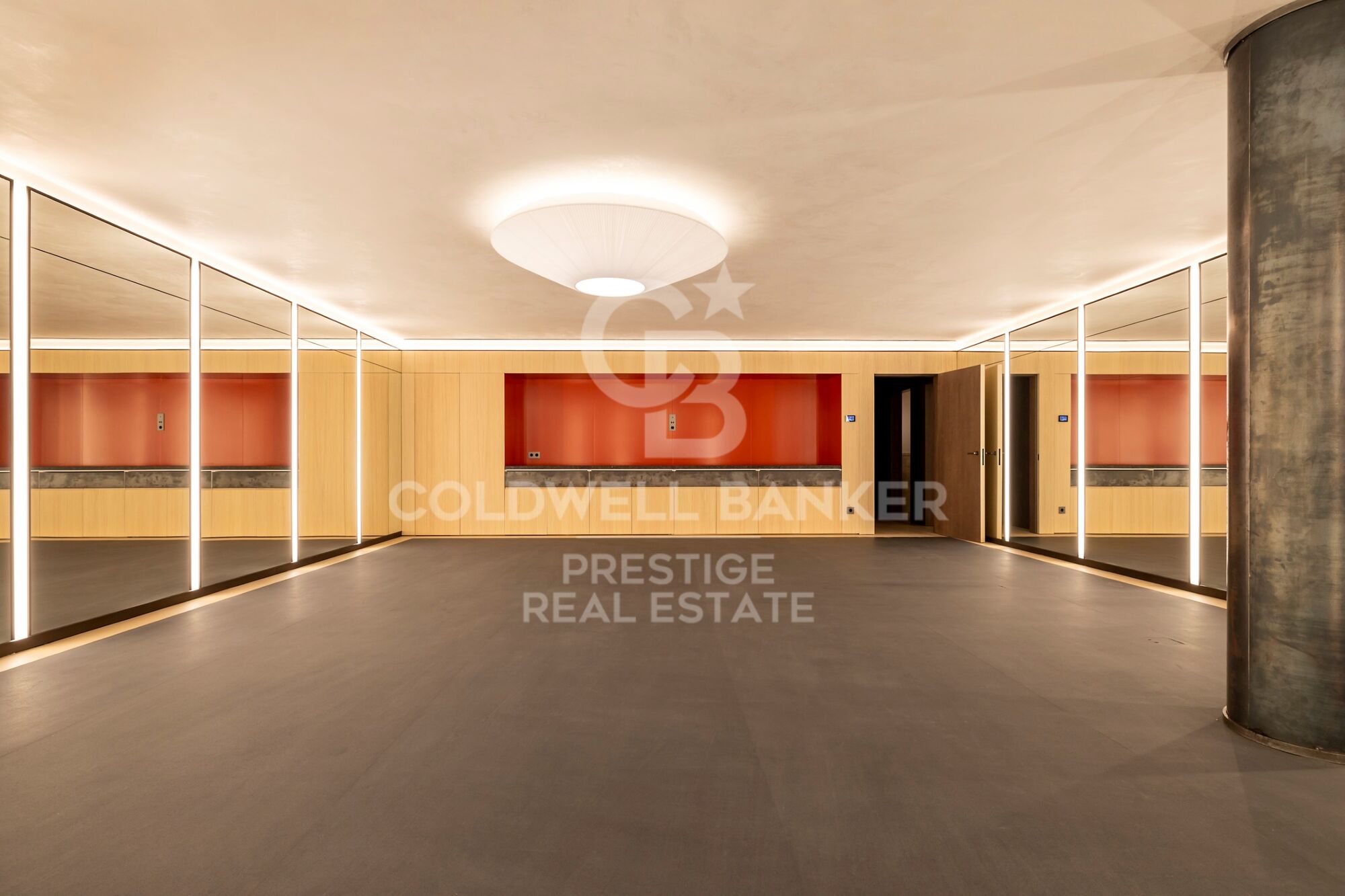 Luxury home in Barcelona Pearson Avenue