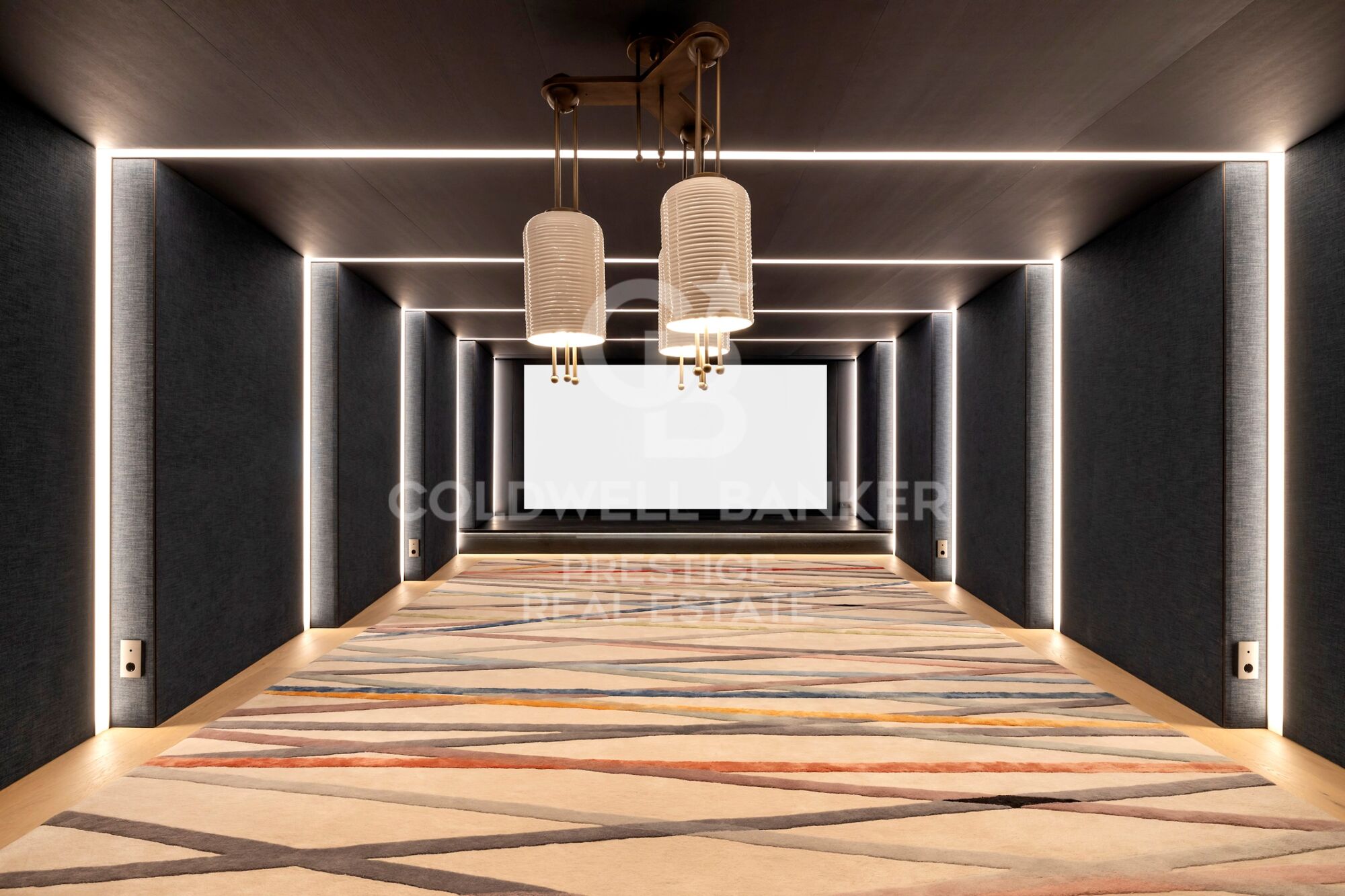 Luxury home in Barcelona Pearson Avenue