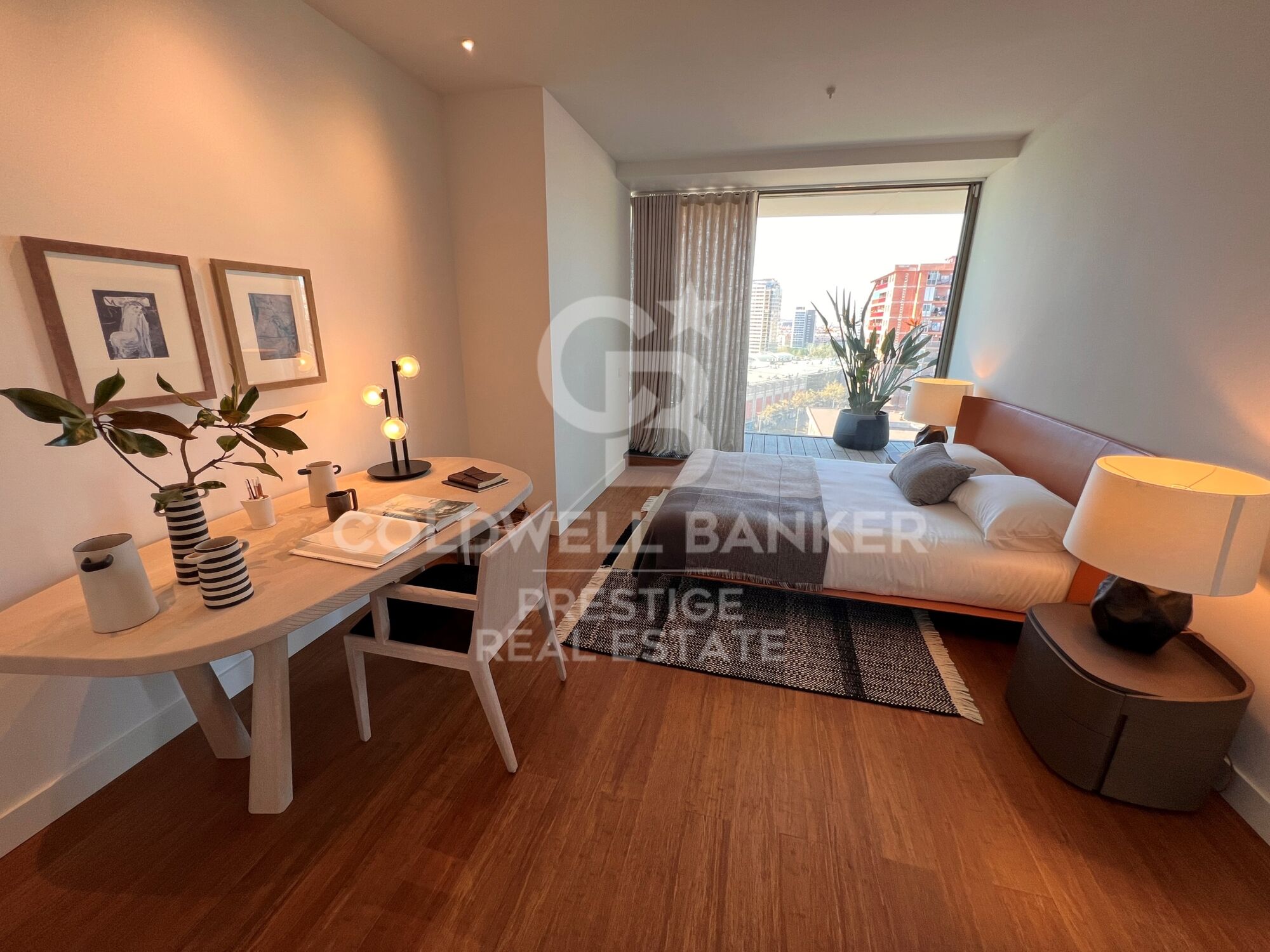 Appartement avec terrasse de 57m2 au 14ème étage