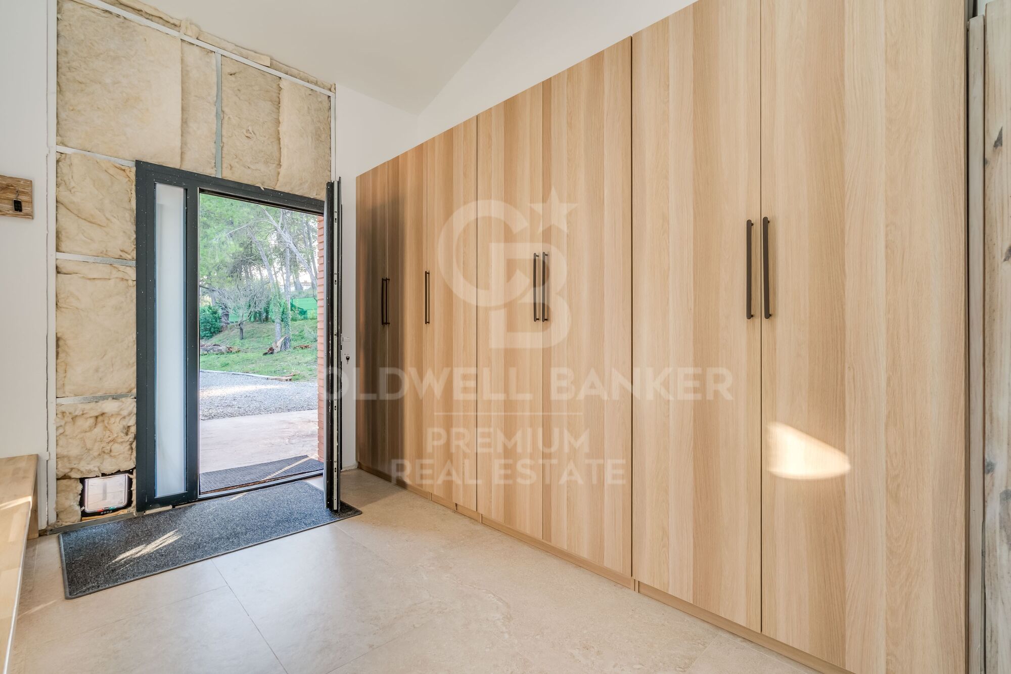 Dream home in Sant Muç: contemporary design and privacy