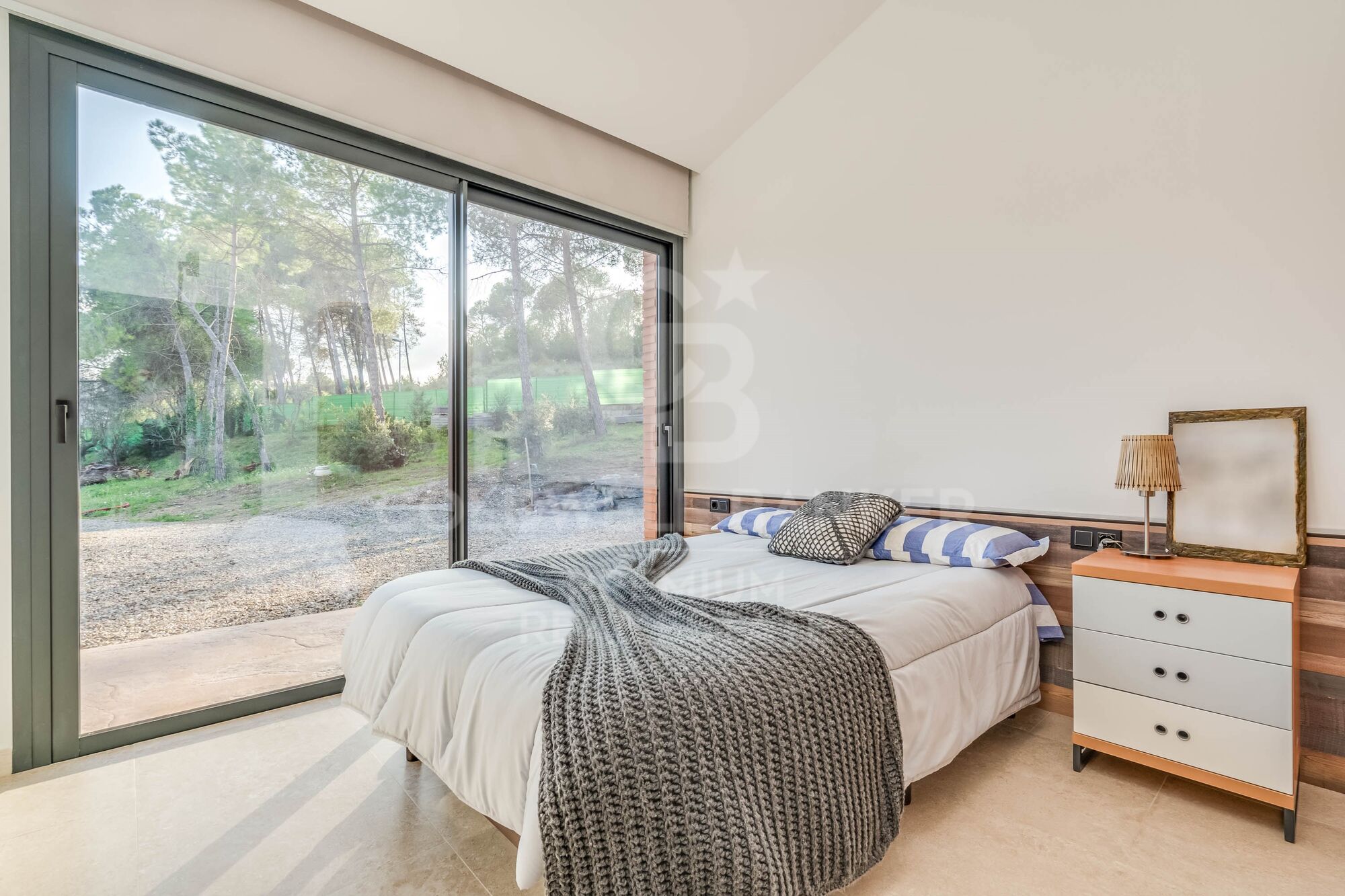 Dream home in Sant Muç: contemporary design and privacy