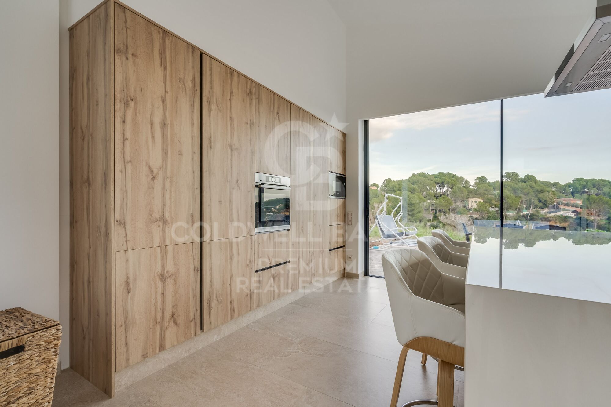 Dream home in Sant Muç: contemporary design and privacy