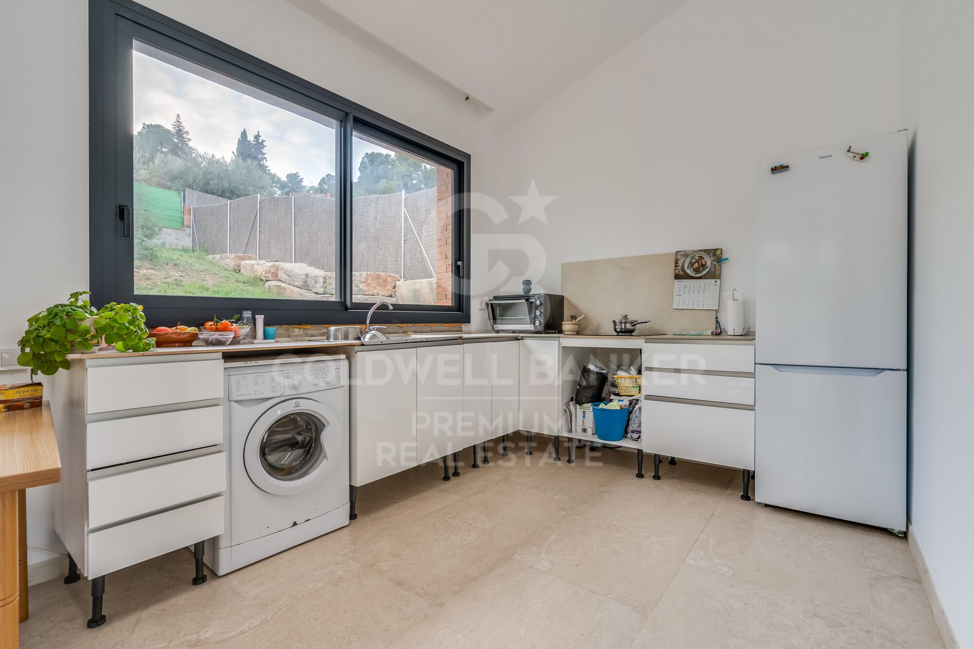 Dream home in Sant Muç: contemporary design and privacy