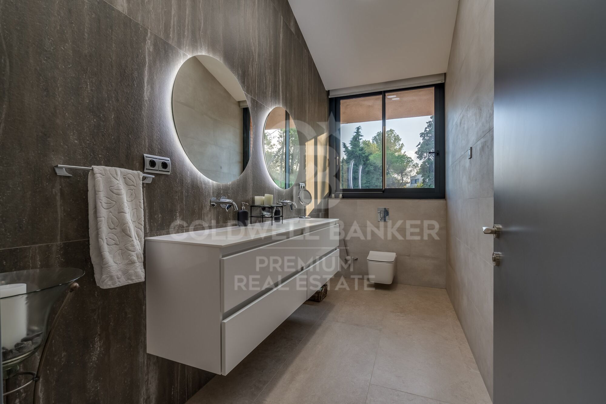 Dream home in Sant Muç: contemporary design and privacy