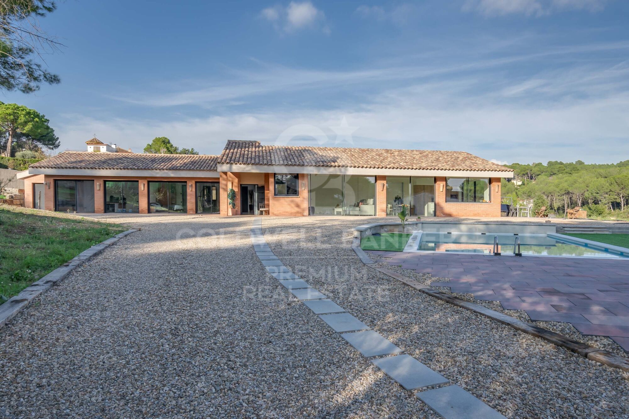 Dream home in Sant Muç: contemporary design and privacy