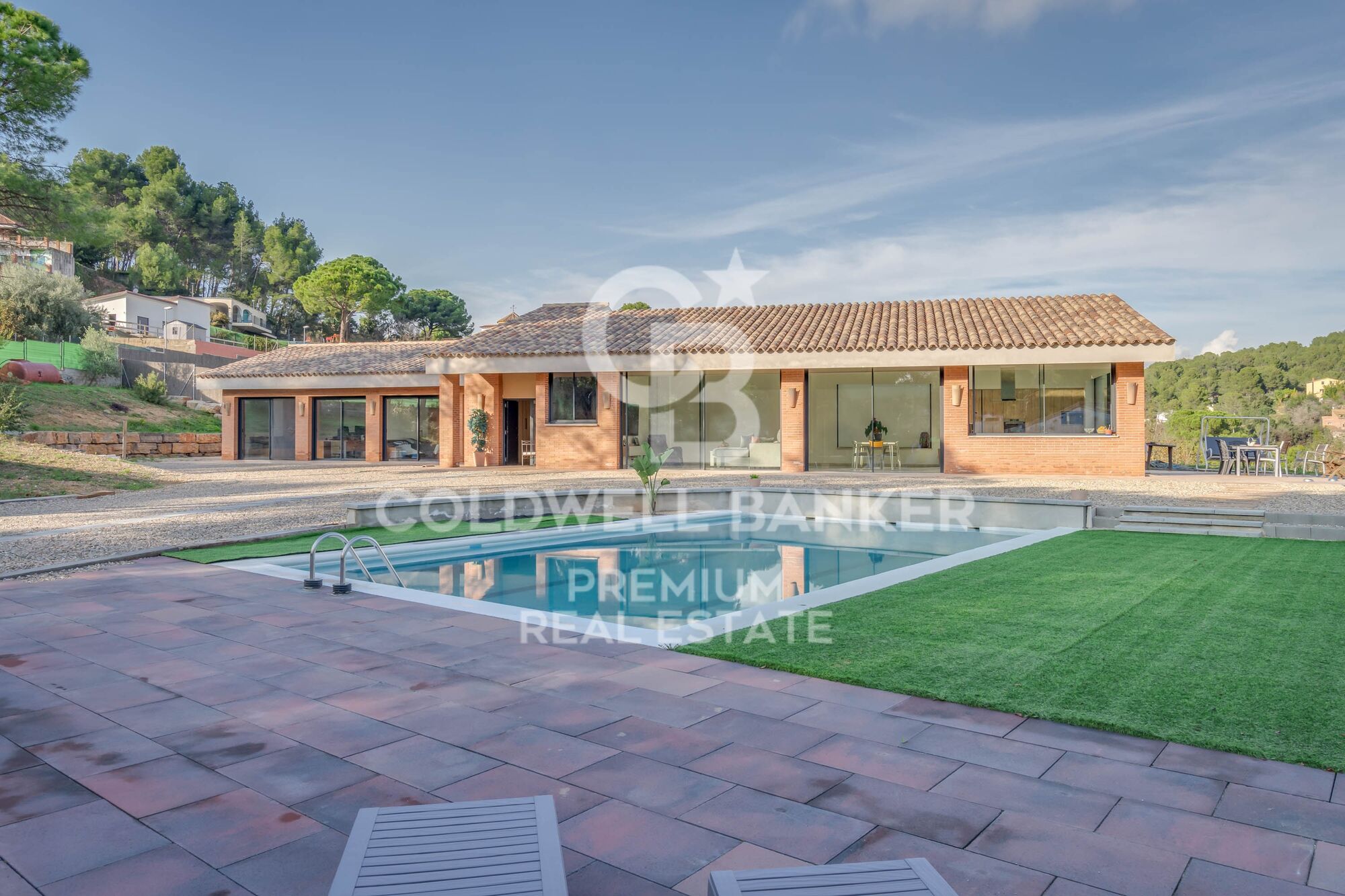 Dream home in Sant Muç: contemporary design and privacy