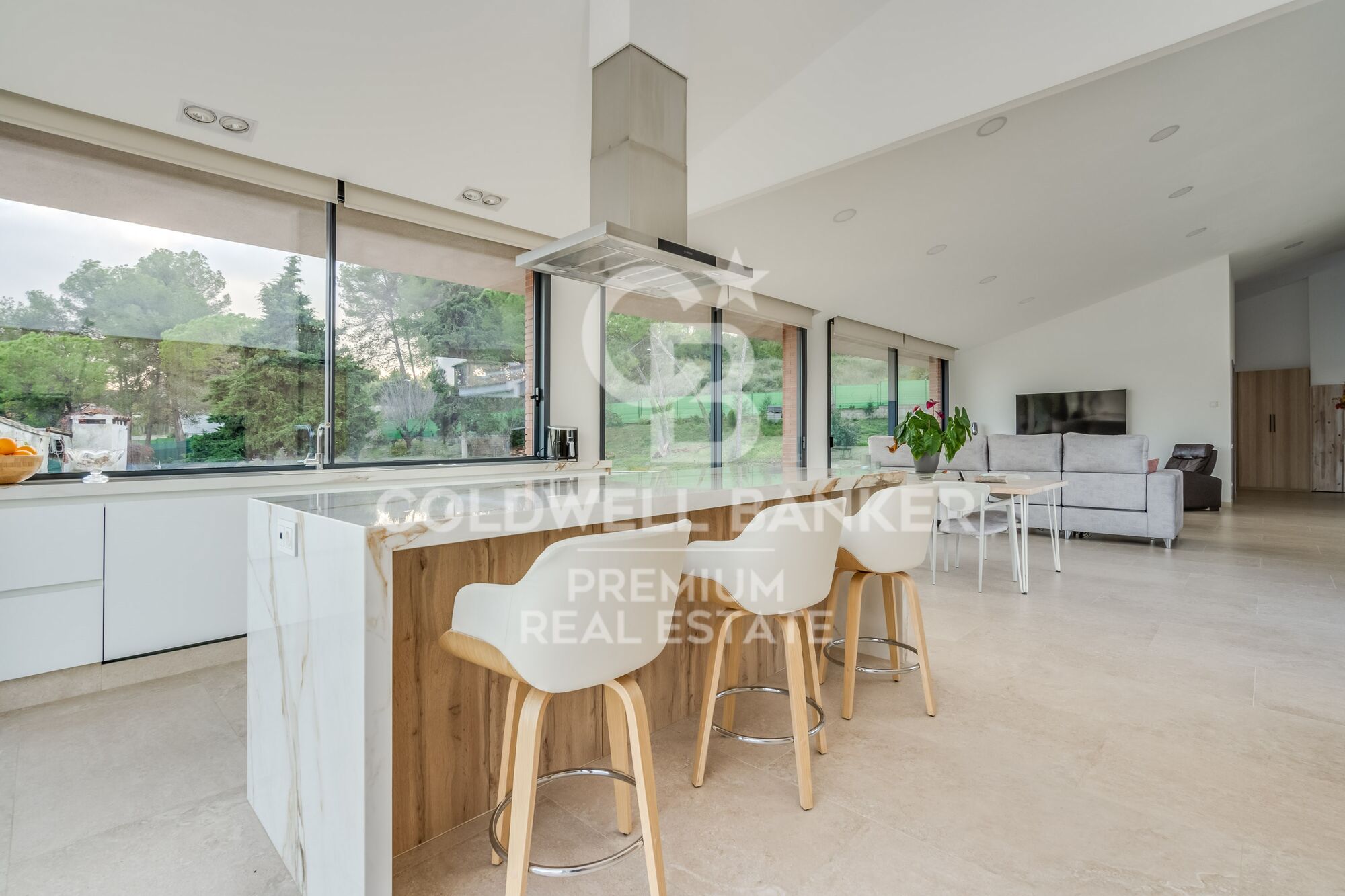 Dream home in Sant Muç: contemporary design and privacy