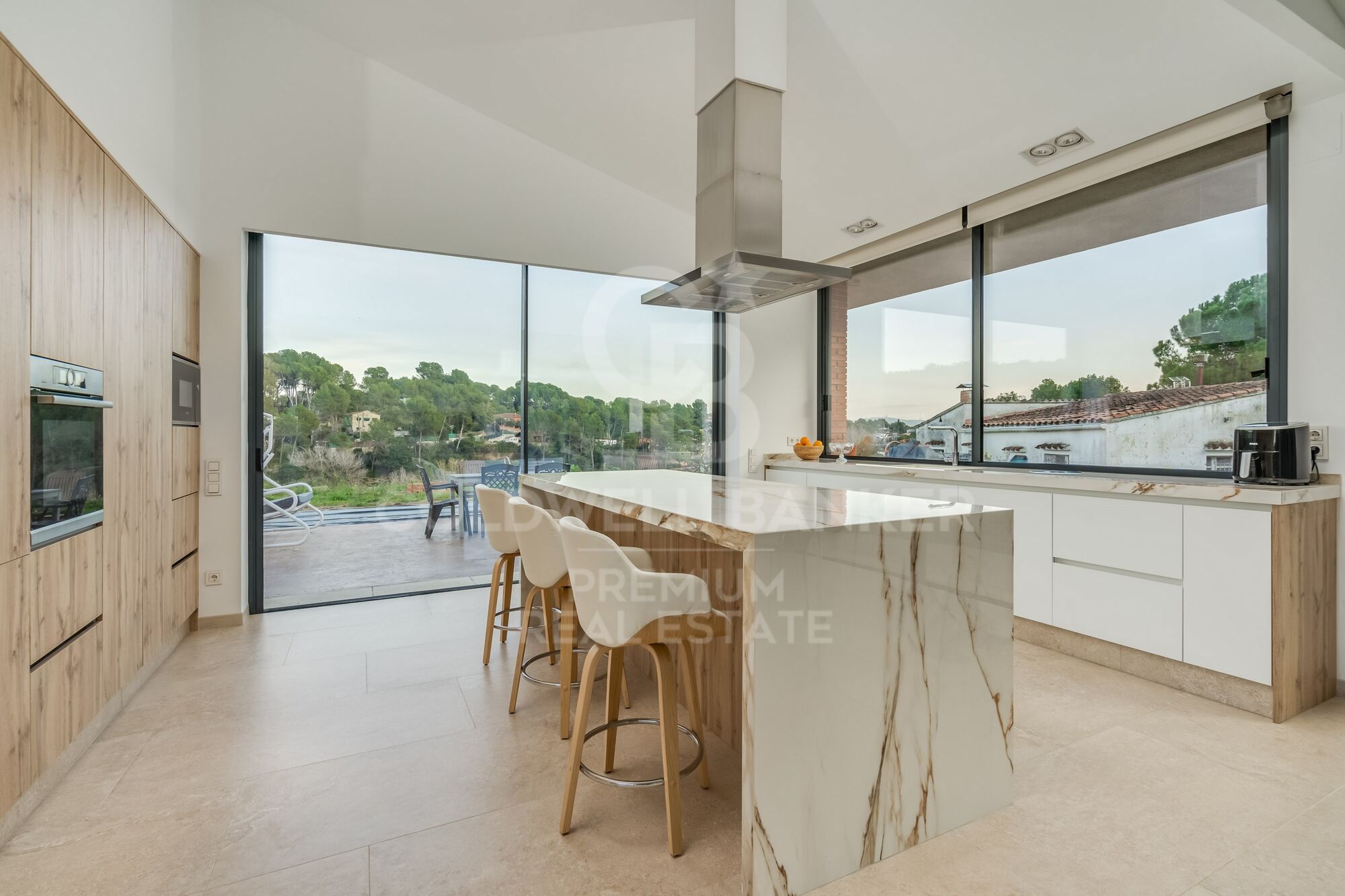 Dream home in Sant Muç: contemporary design and privacy