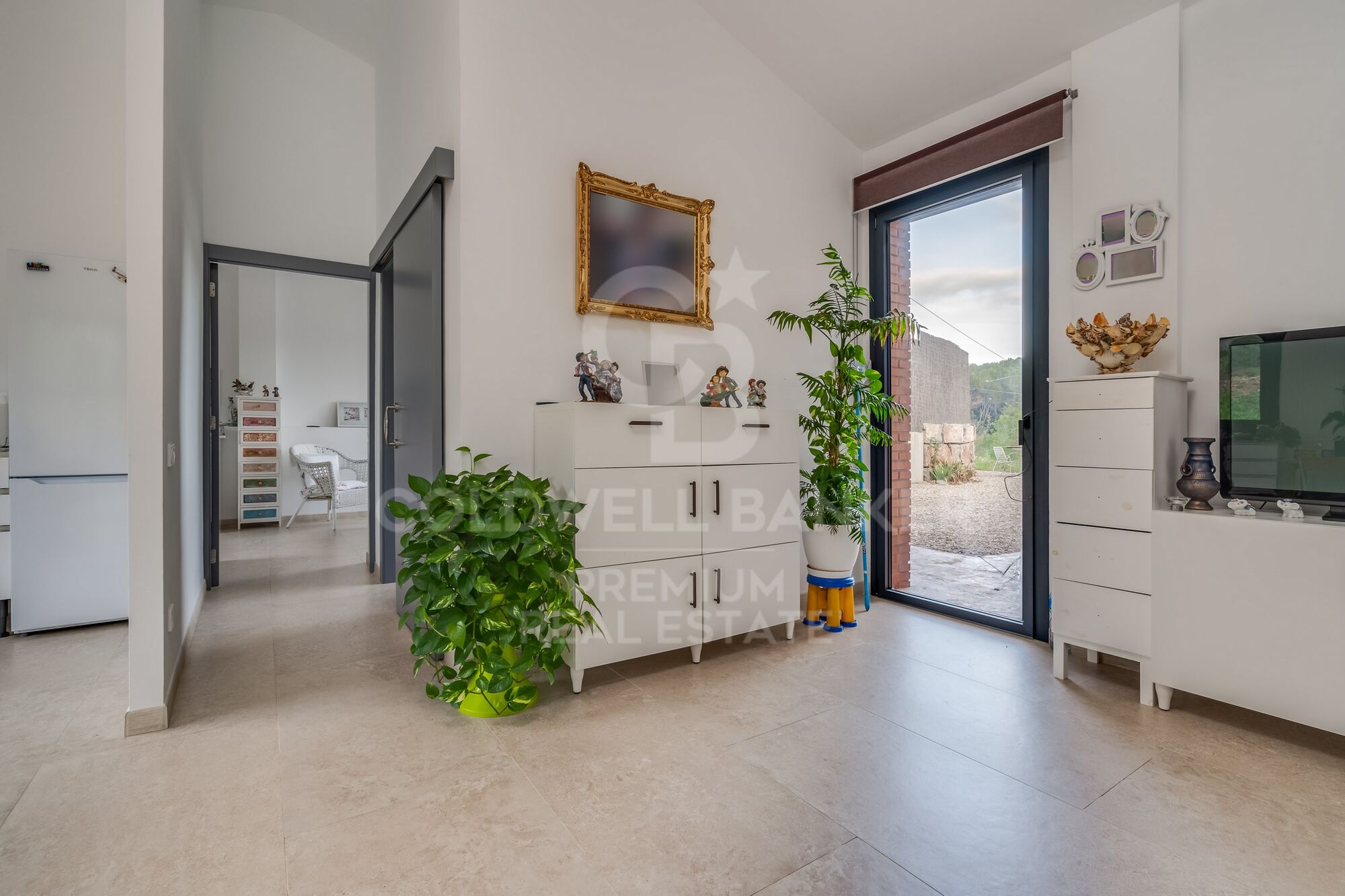 Dream home in Sant Muç: contemporary design and privacy