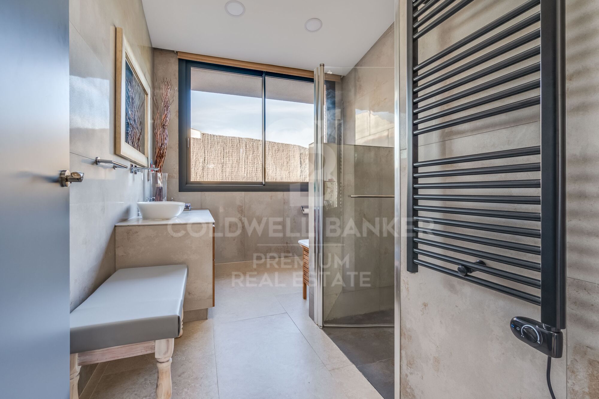 Hogar de ensueño en Sant Muç: diseño contemporáneo y privacidad