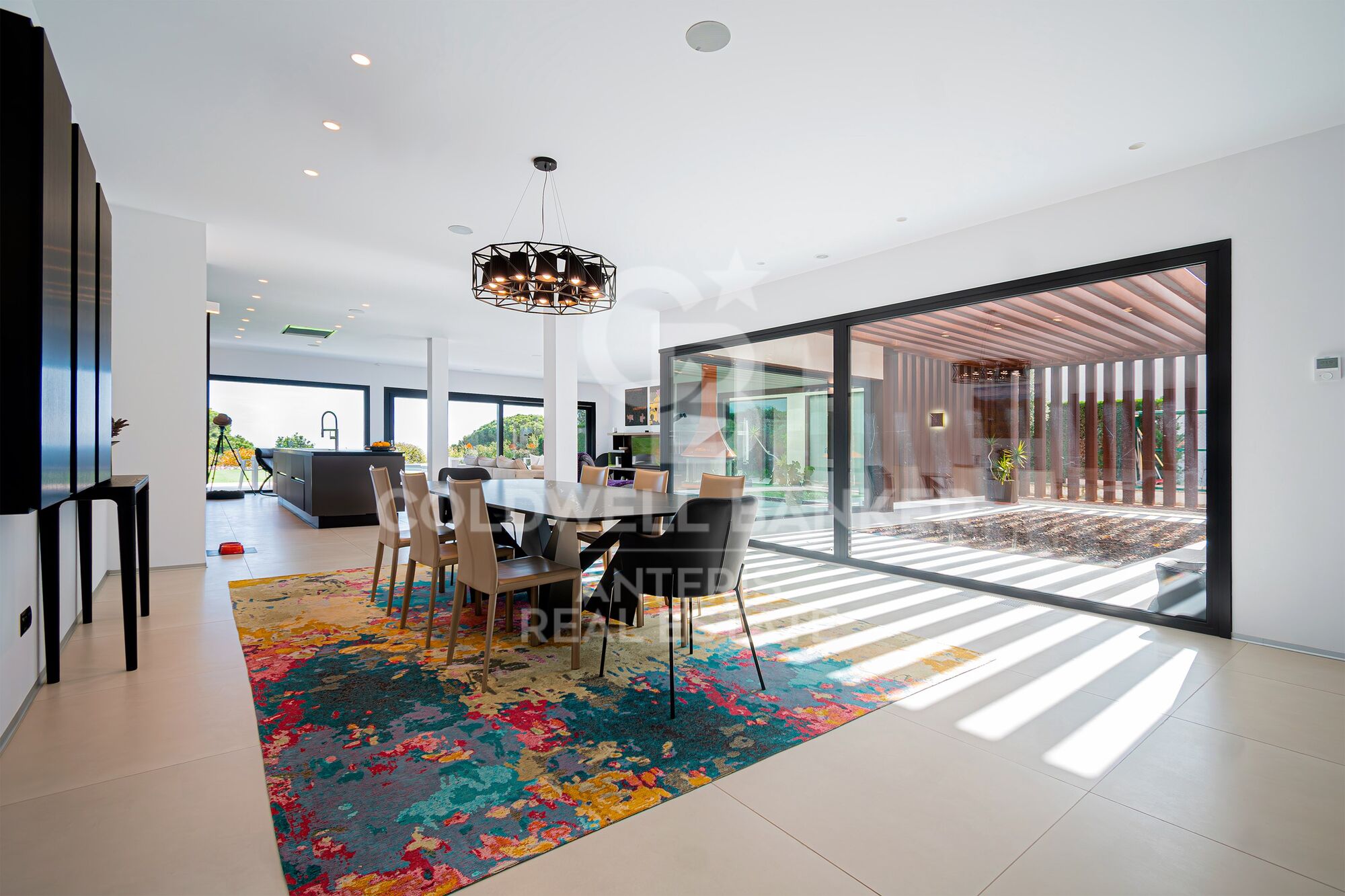 Luxury house with pool and panoramic views